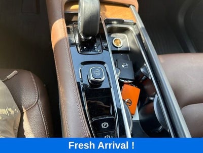 2023 Volvo XC90 Plus