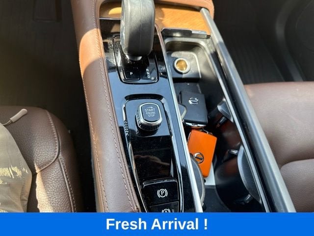 2023 Volvo XC90 Plus
