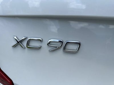 2020 Volvo XC90 Momentum