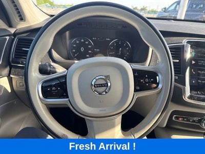 2020 Volvo XC90 Momentum