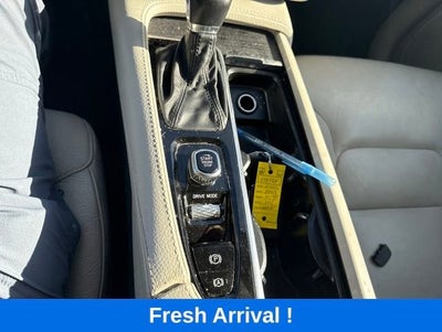 2020 Volvo XC90 Momentum