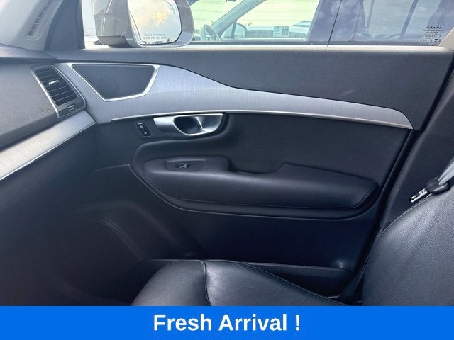 2024 Volvo XC90 Core Bright Theme