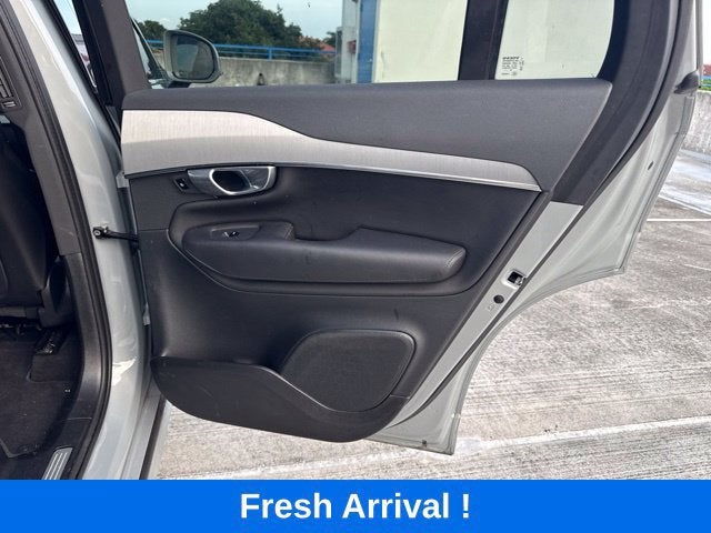 2024 Volvo XC90 Core Bright Theme