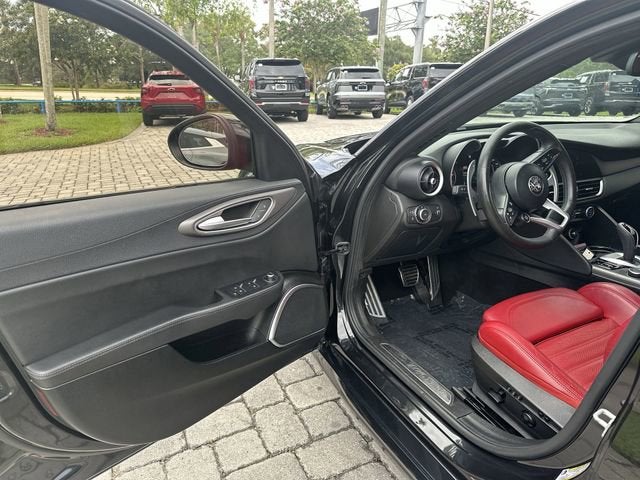 2022 Alfa Romeo Giulia Veloce
