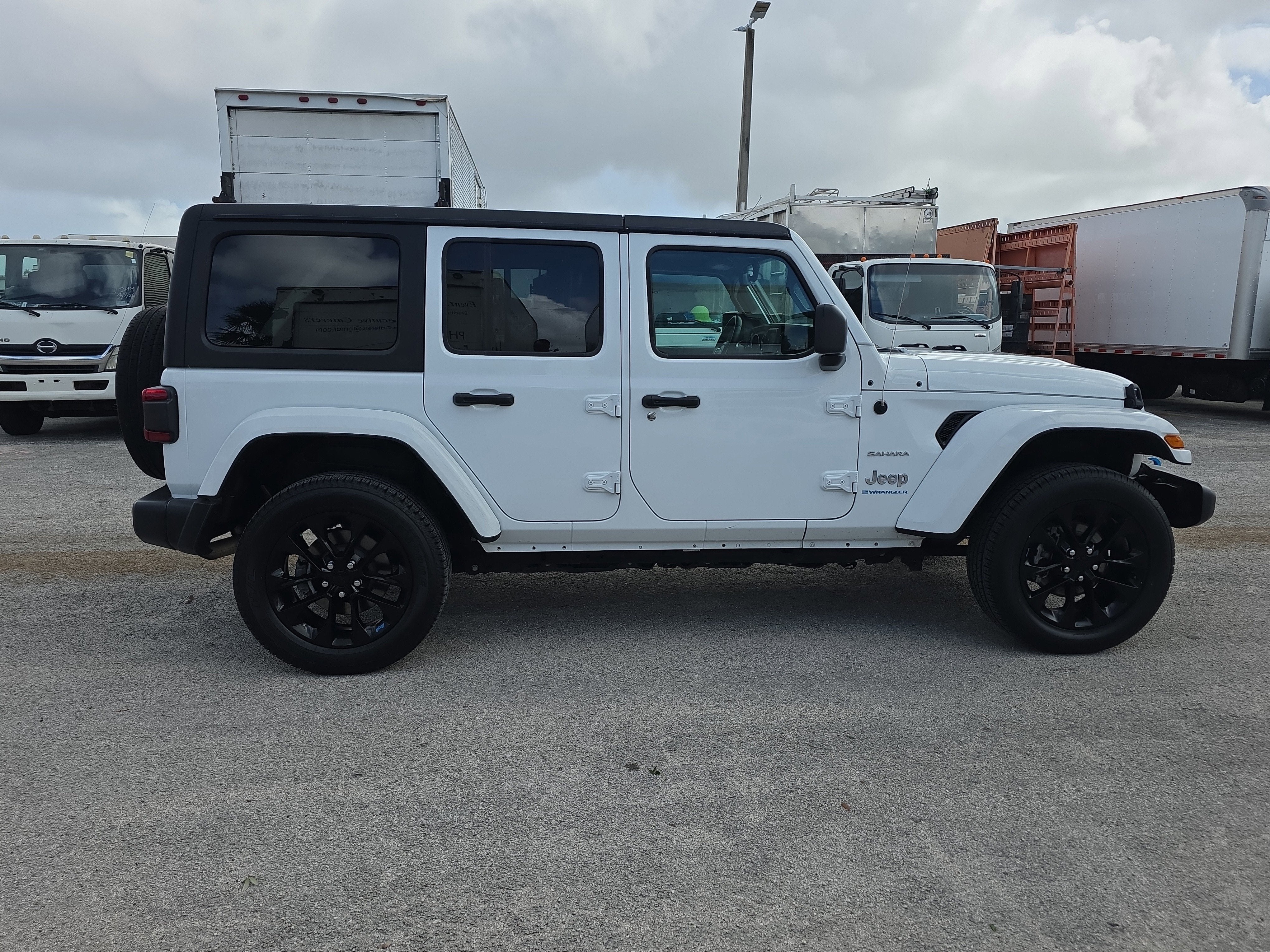 2023 Jeep Wrangler 4xe Sahara