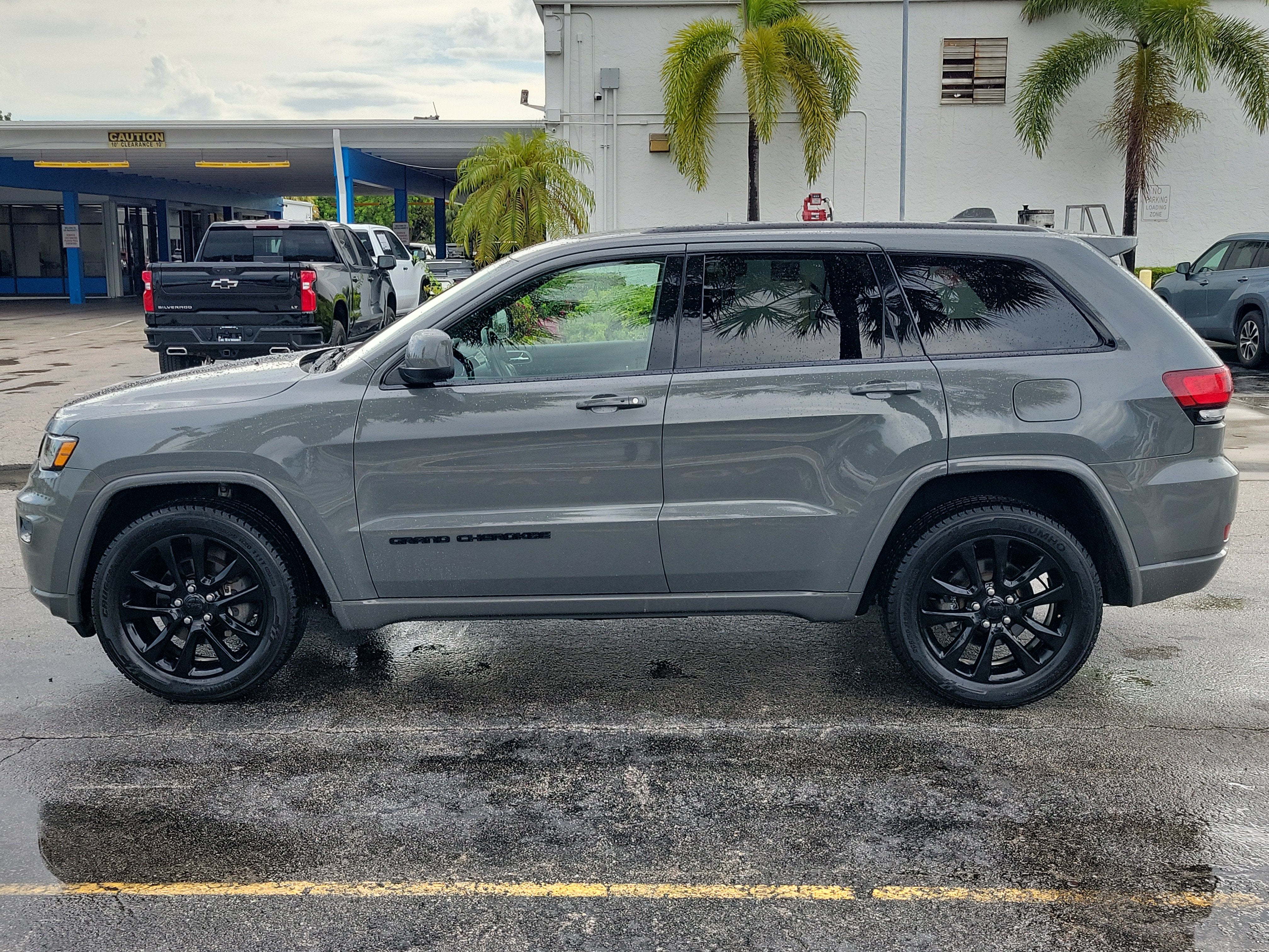 2020 Jeep Grand Cherokee Altitude