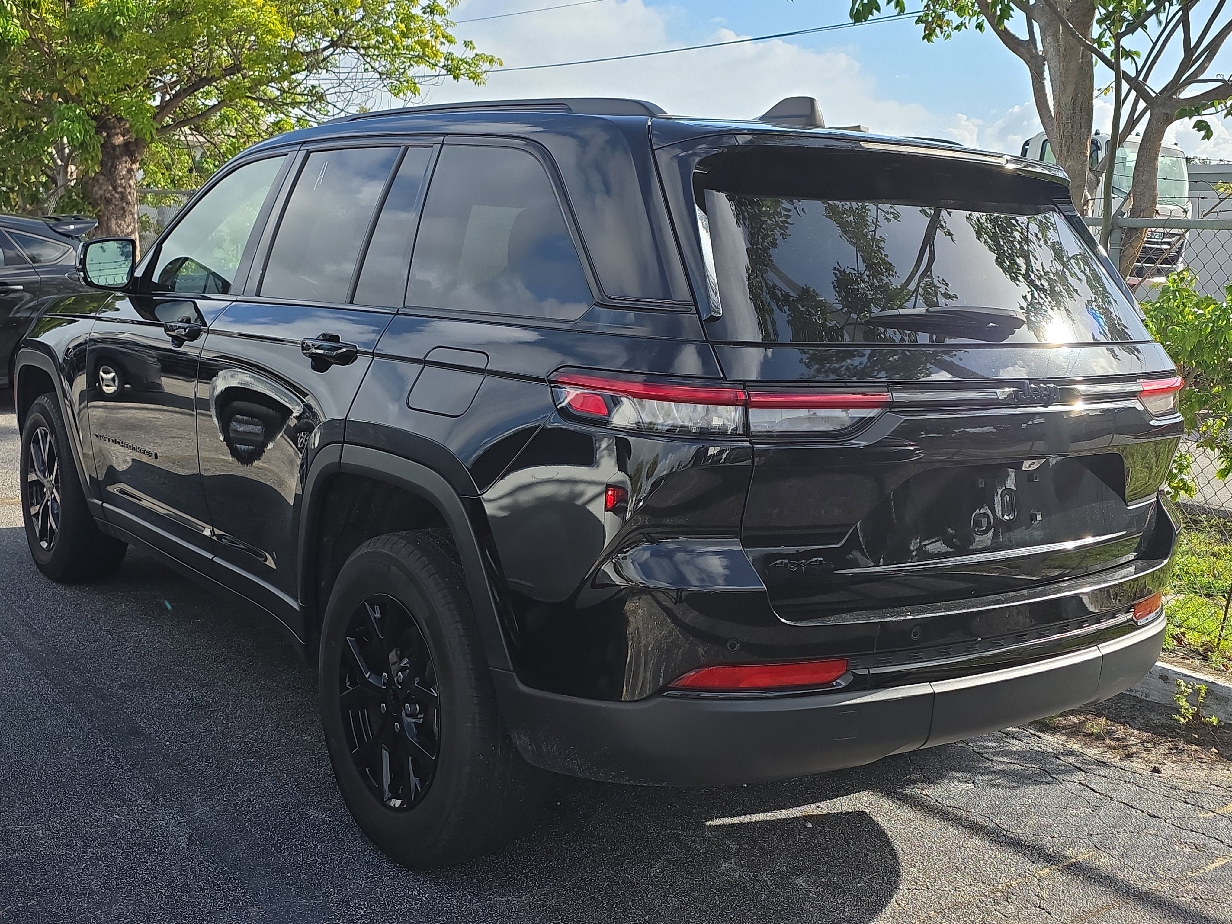 2024 Jeep Grand Cherokee Altitude