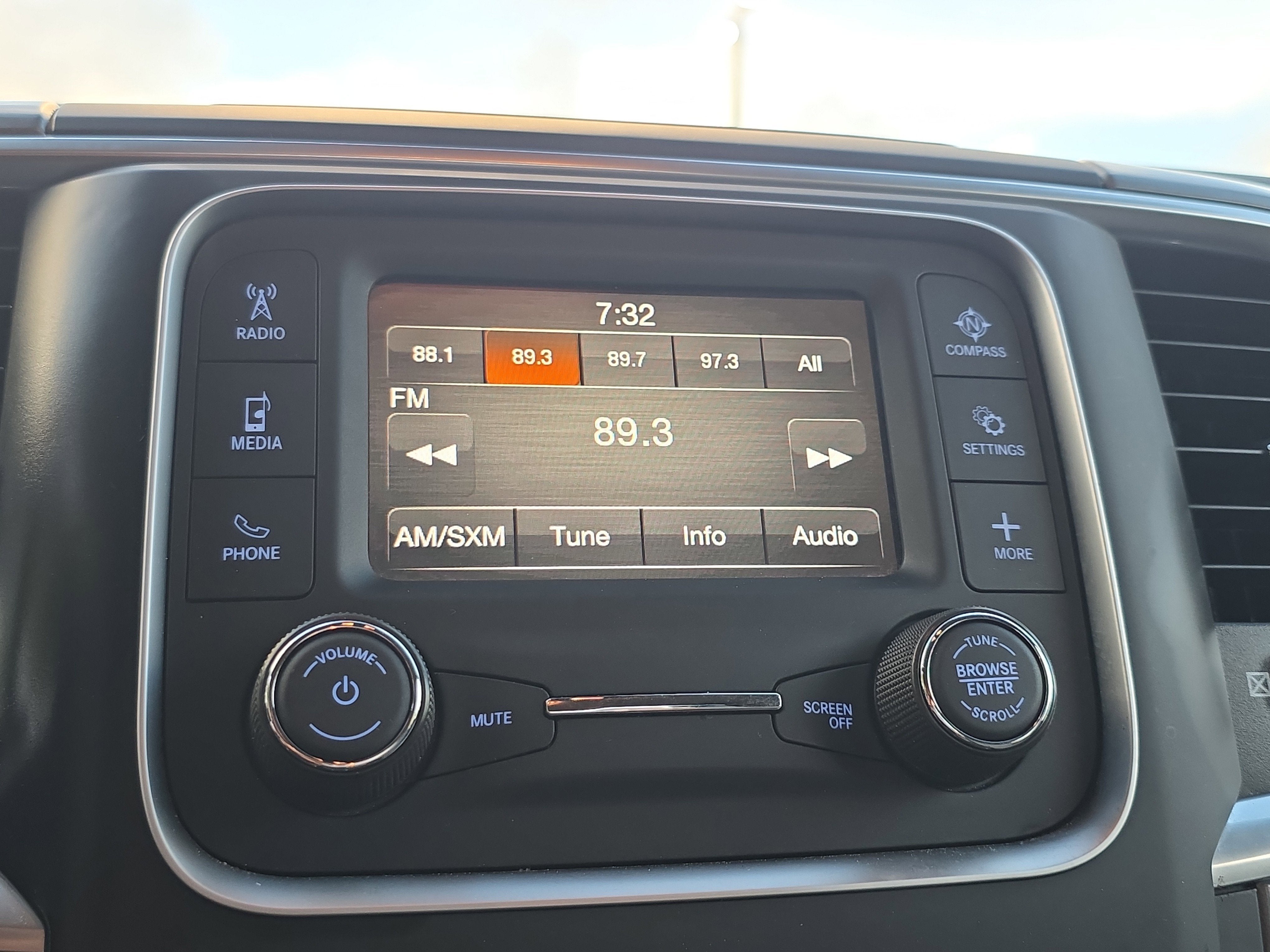 2024 RAM 1500 Classic SLT