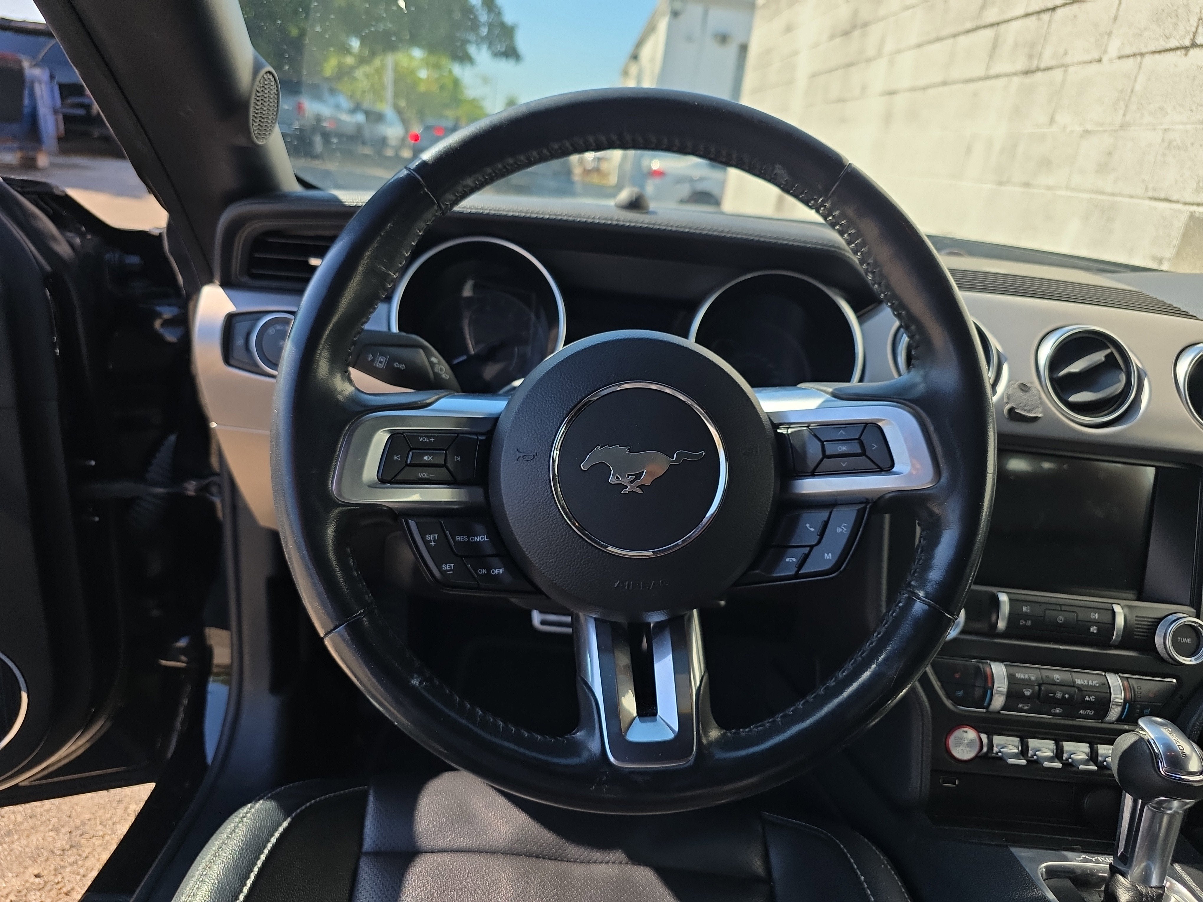 2022 Ford Mustang EcoBoost