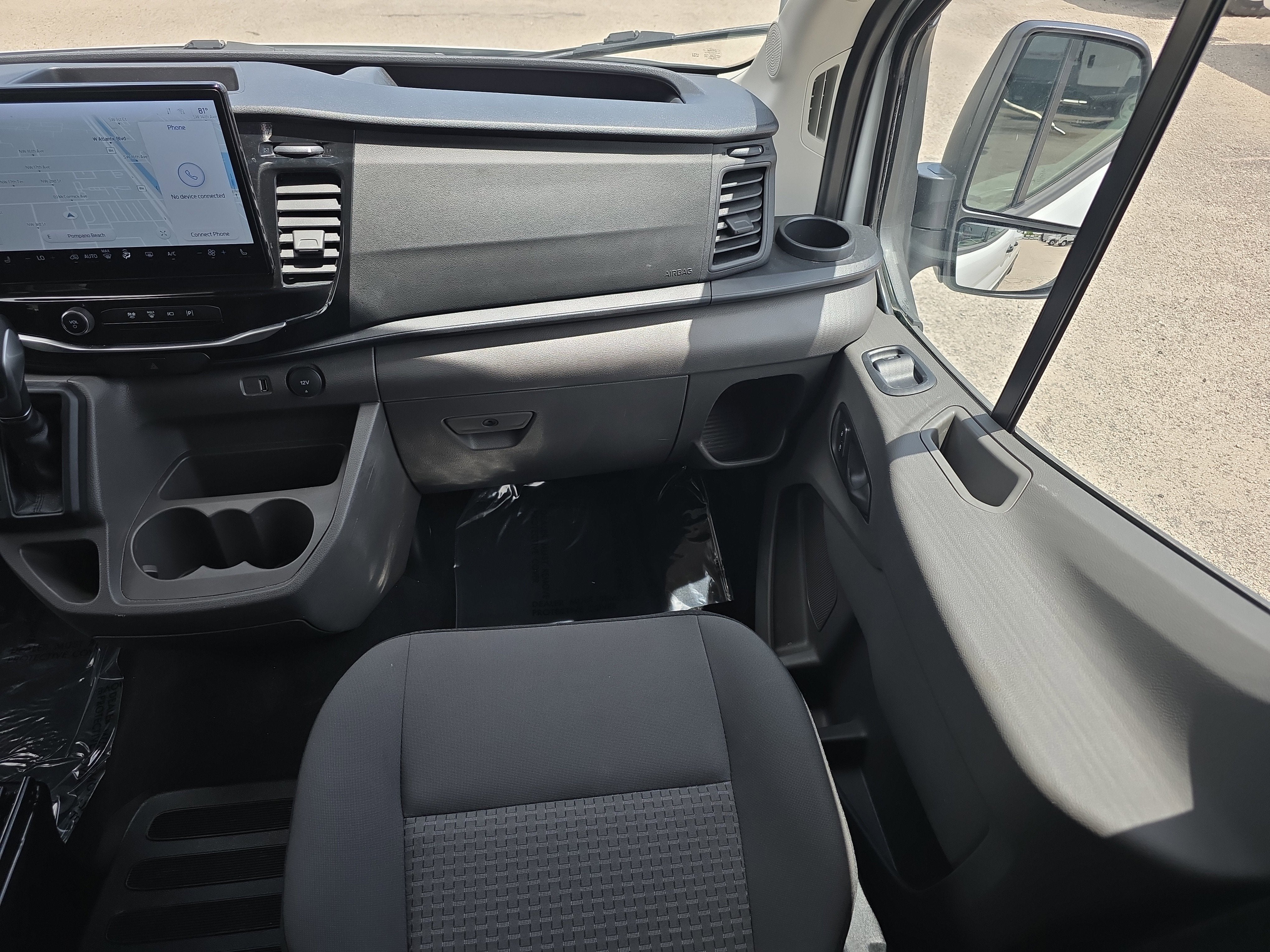 2026 Ford Transit Passenger Wagon XL