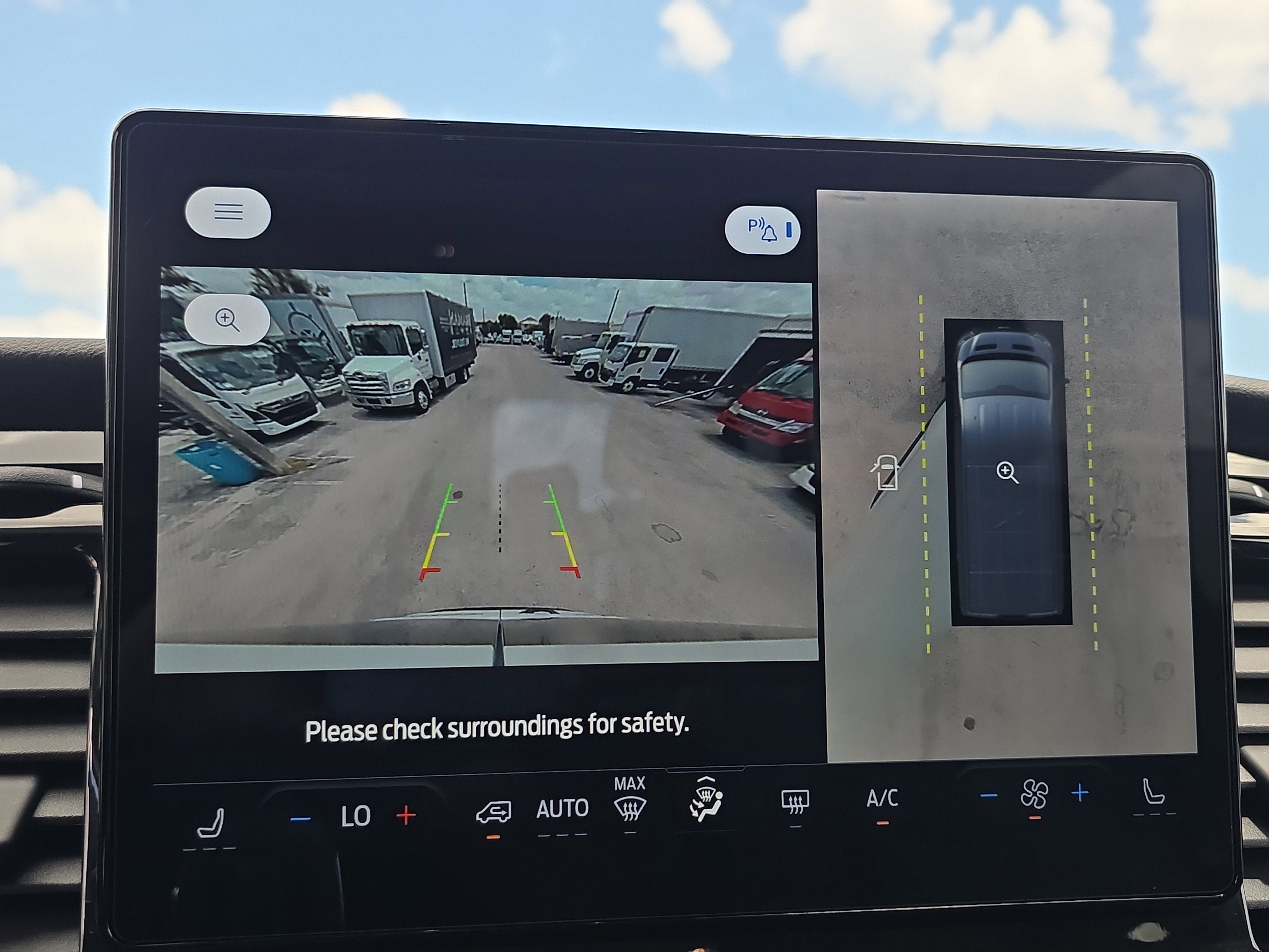 2026 Ford Transit Passenger Wagon XL