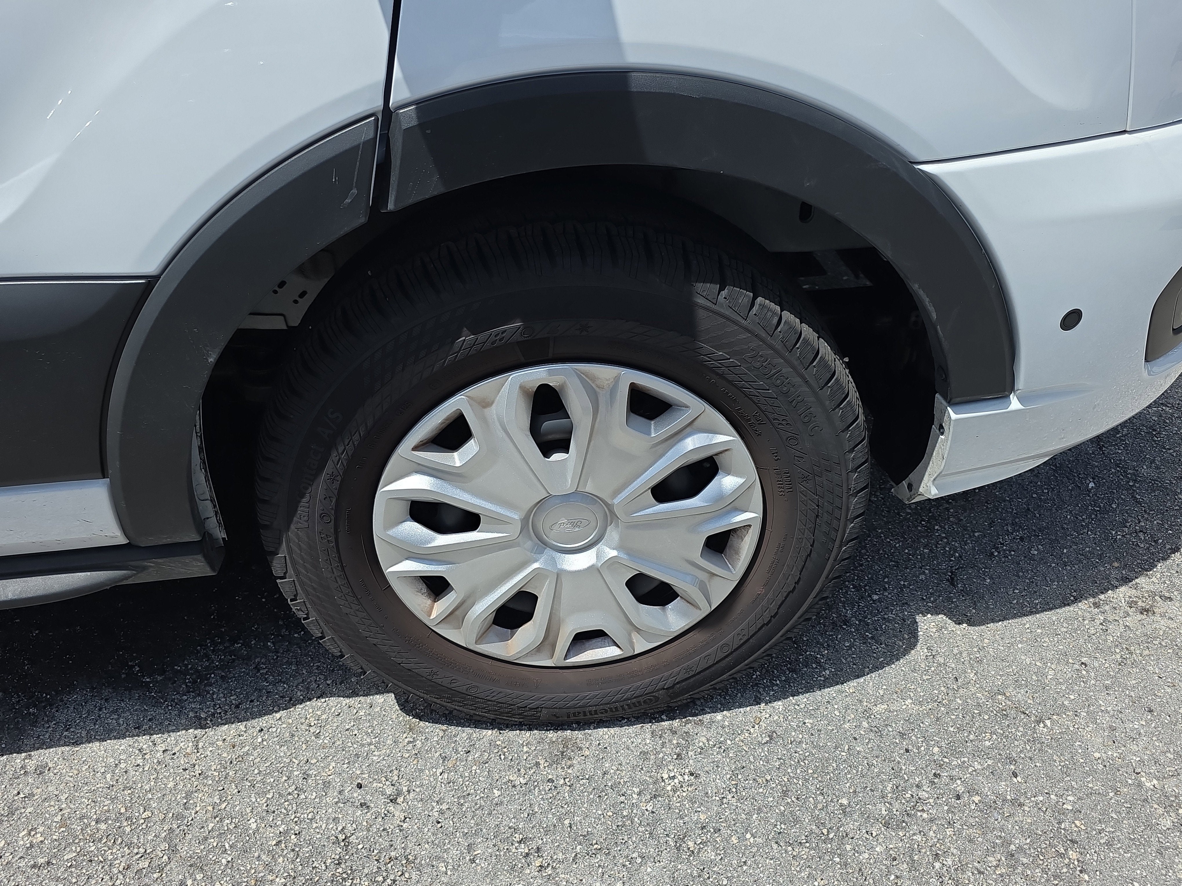 2026 Ford Transit Passenger Wagon XL