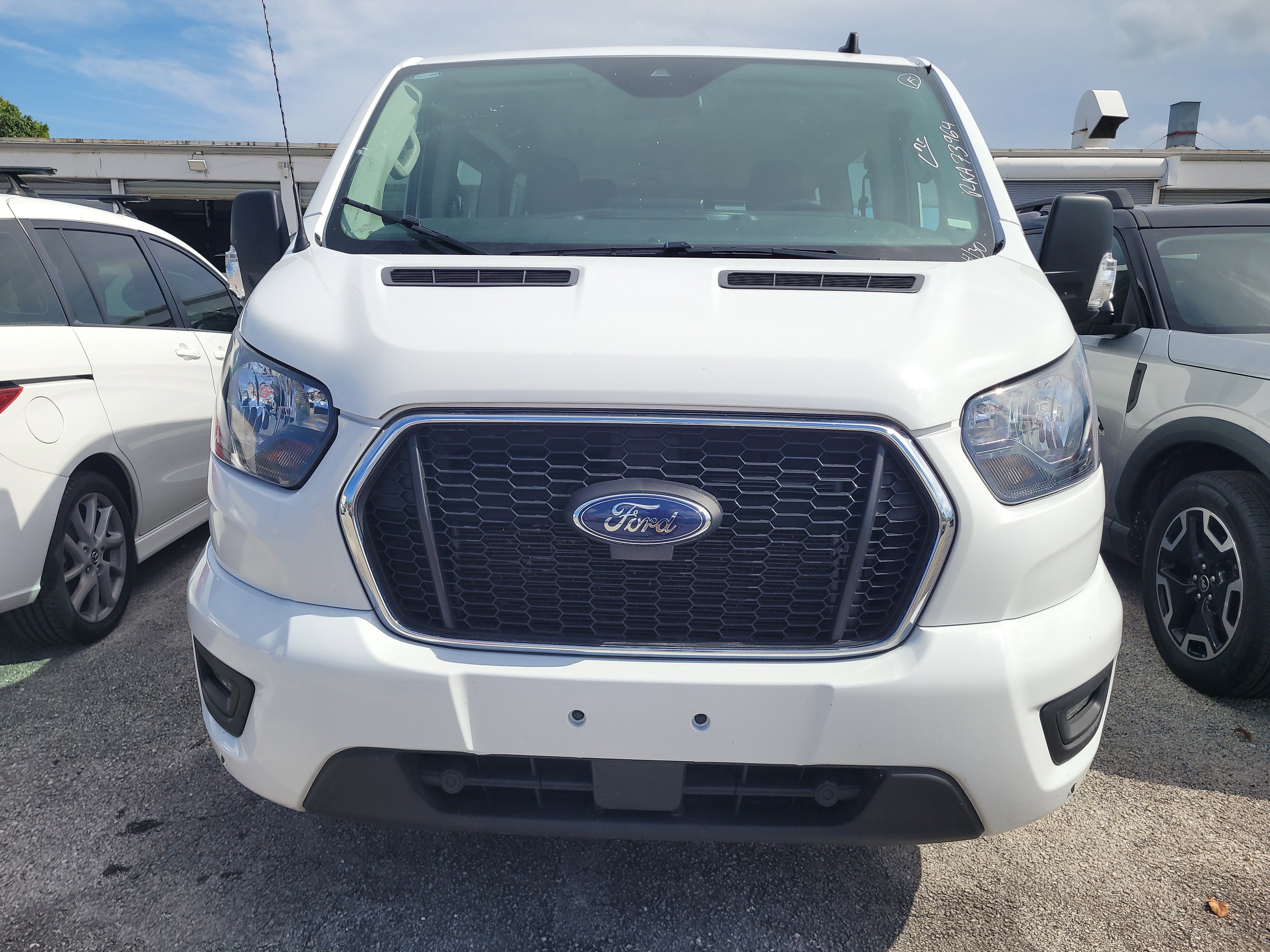 2024 Ford Transit Passenger Wagon XL
