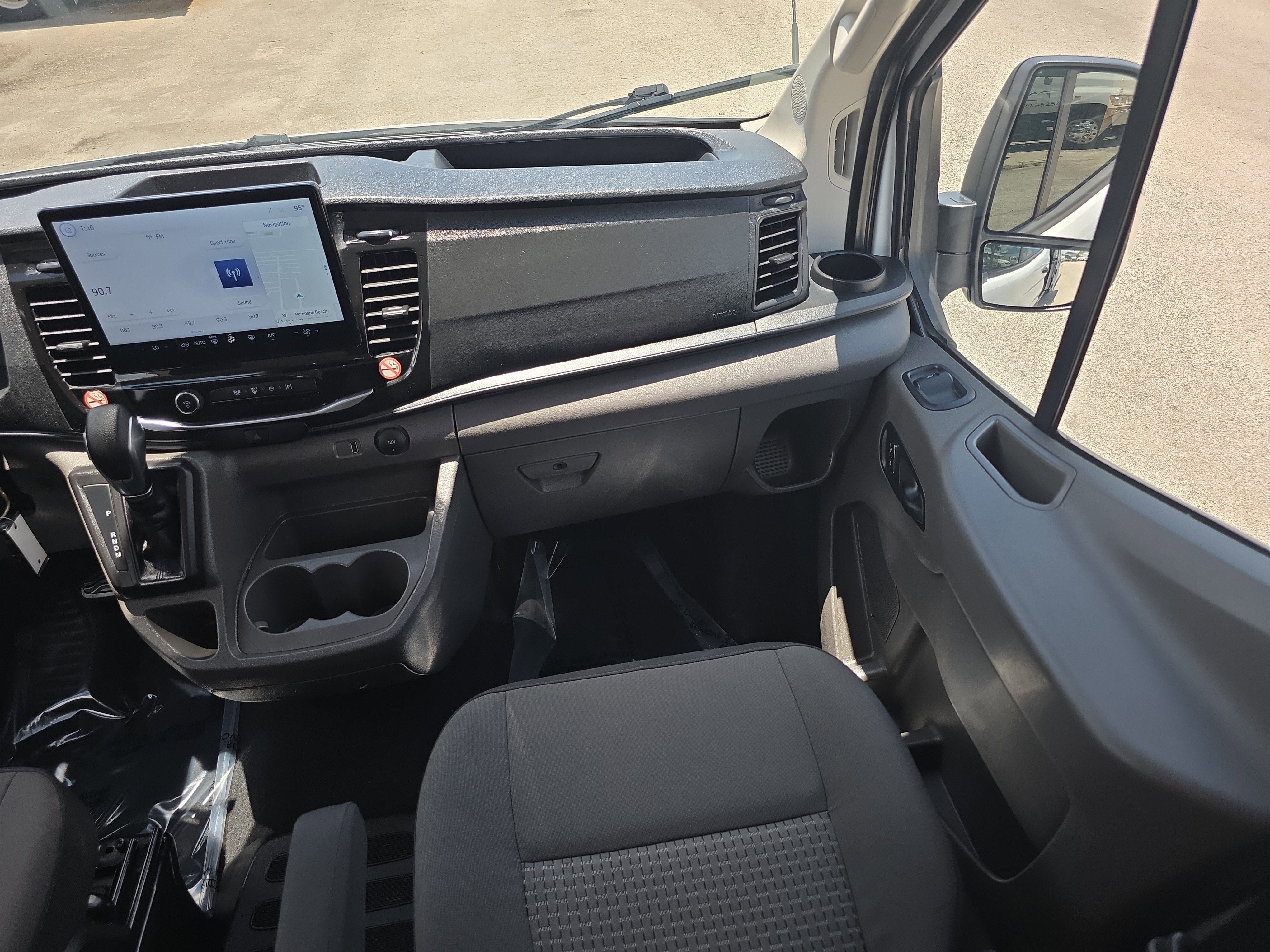 2024 Ford Transit Passenger Wagon XL