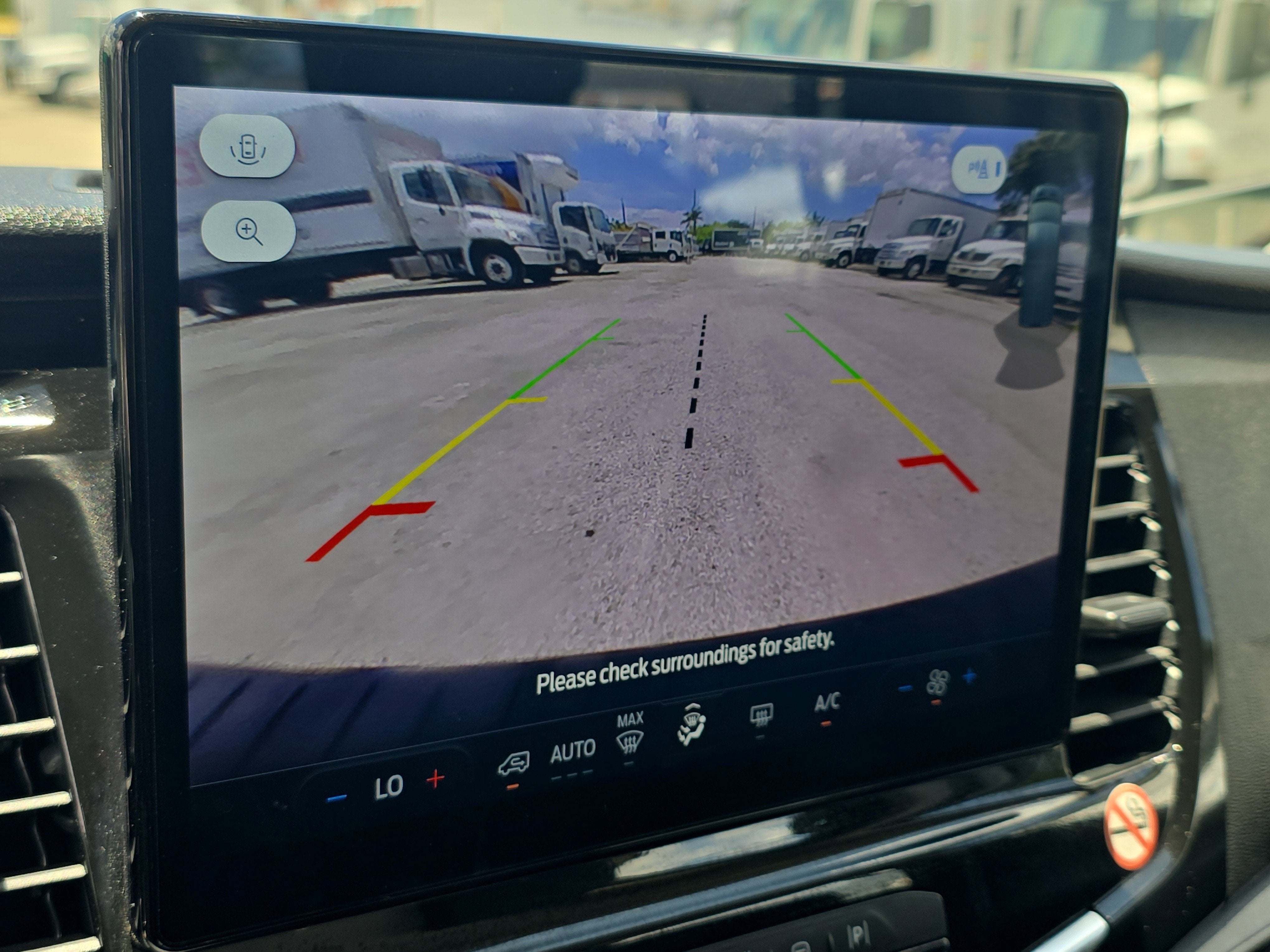 2024 Ford Transit Passenger Wagon XL