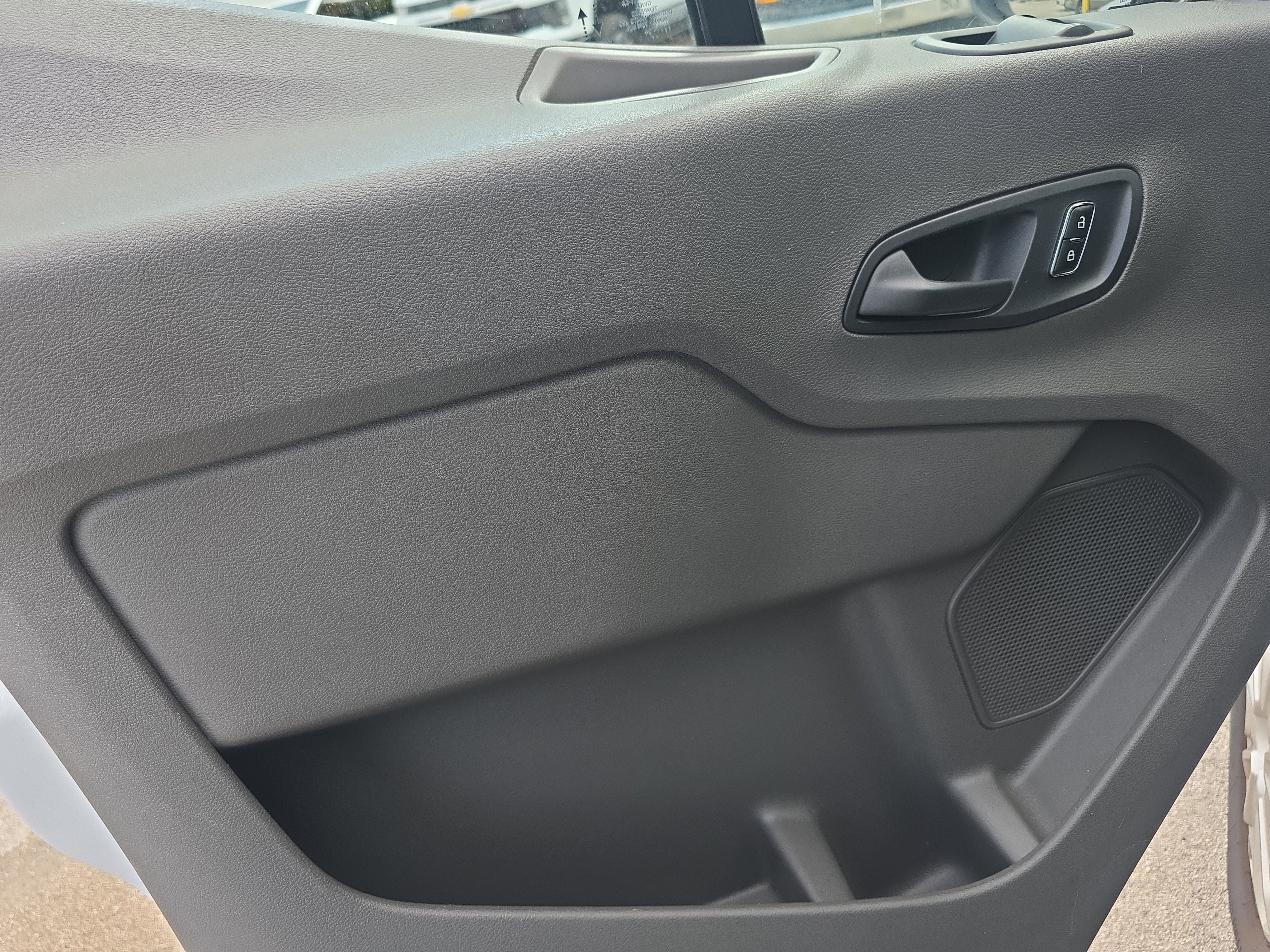2024 Ford Transit Passenger Wagon XL