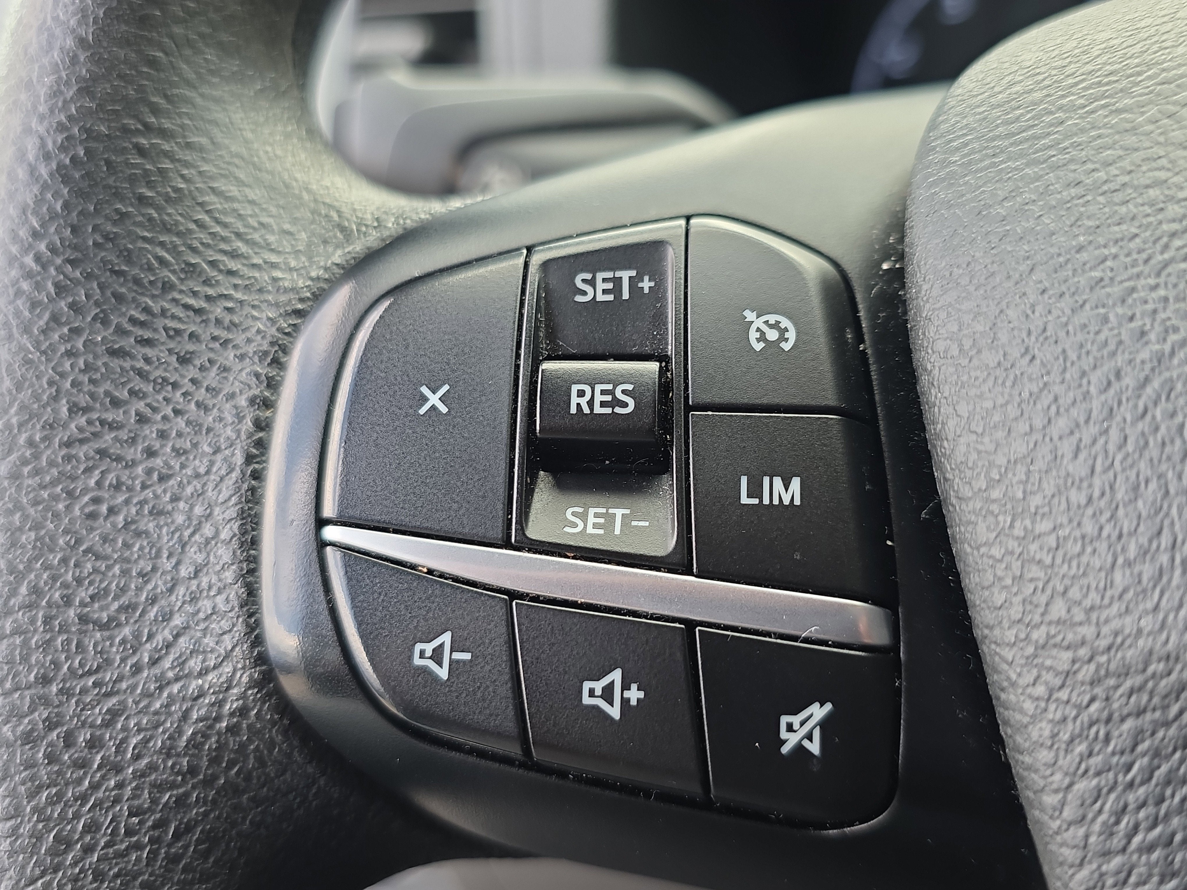 2024 Ford Transit Passenger Wagon XL