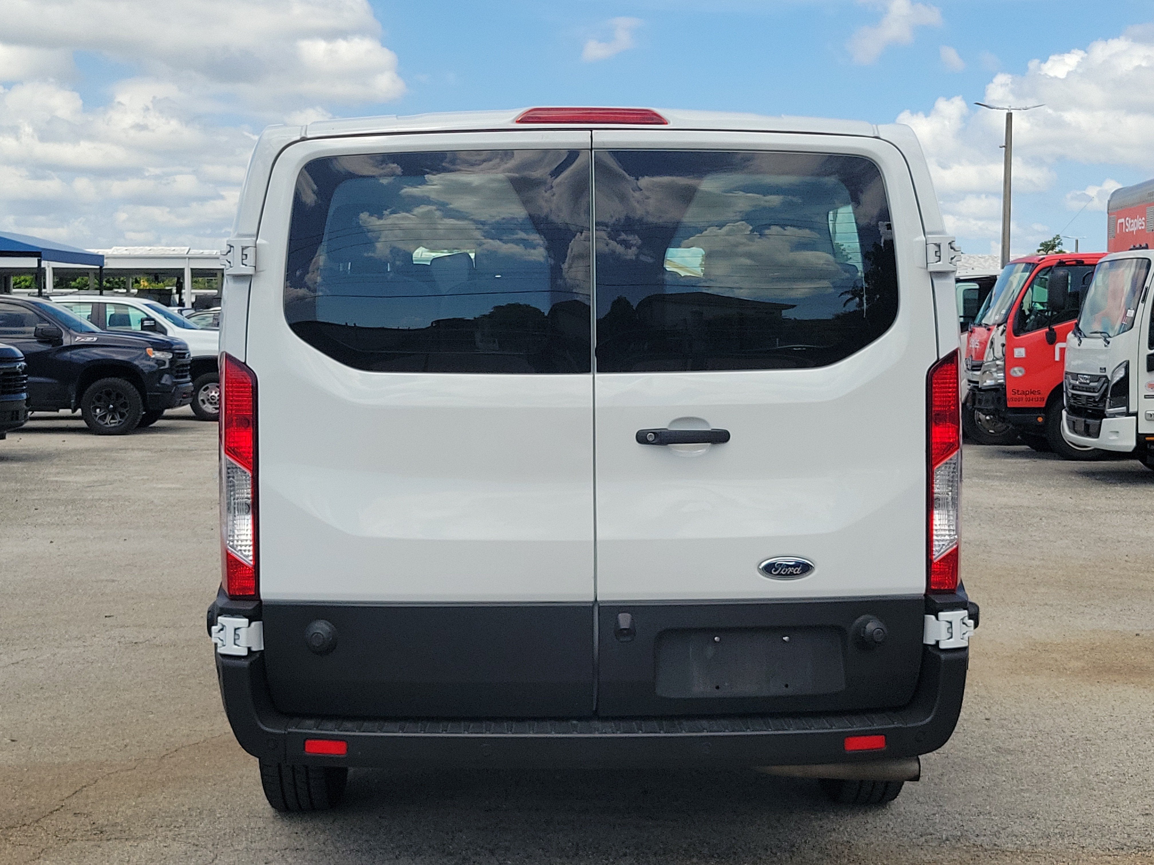 2024 Ford Transit Passenger Wagon XL