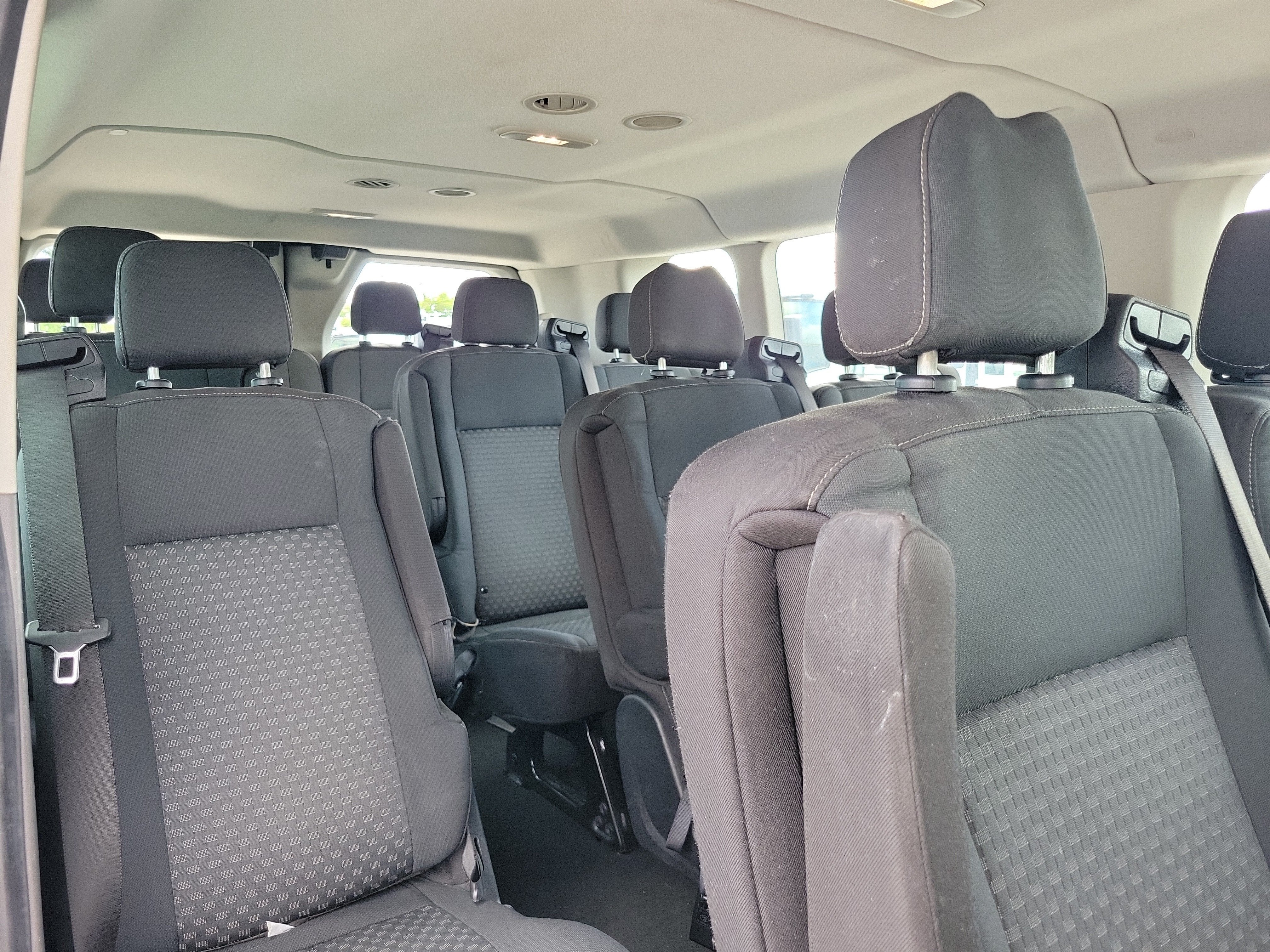 2022 Ford Transit Passenger Wagon XL