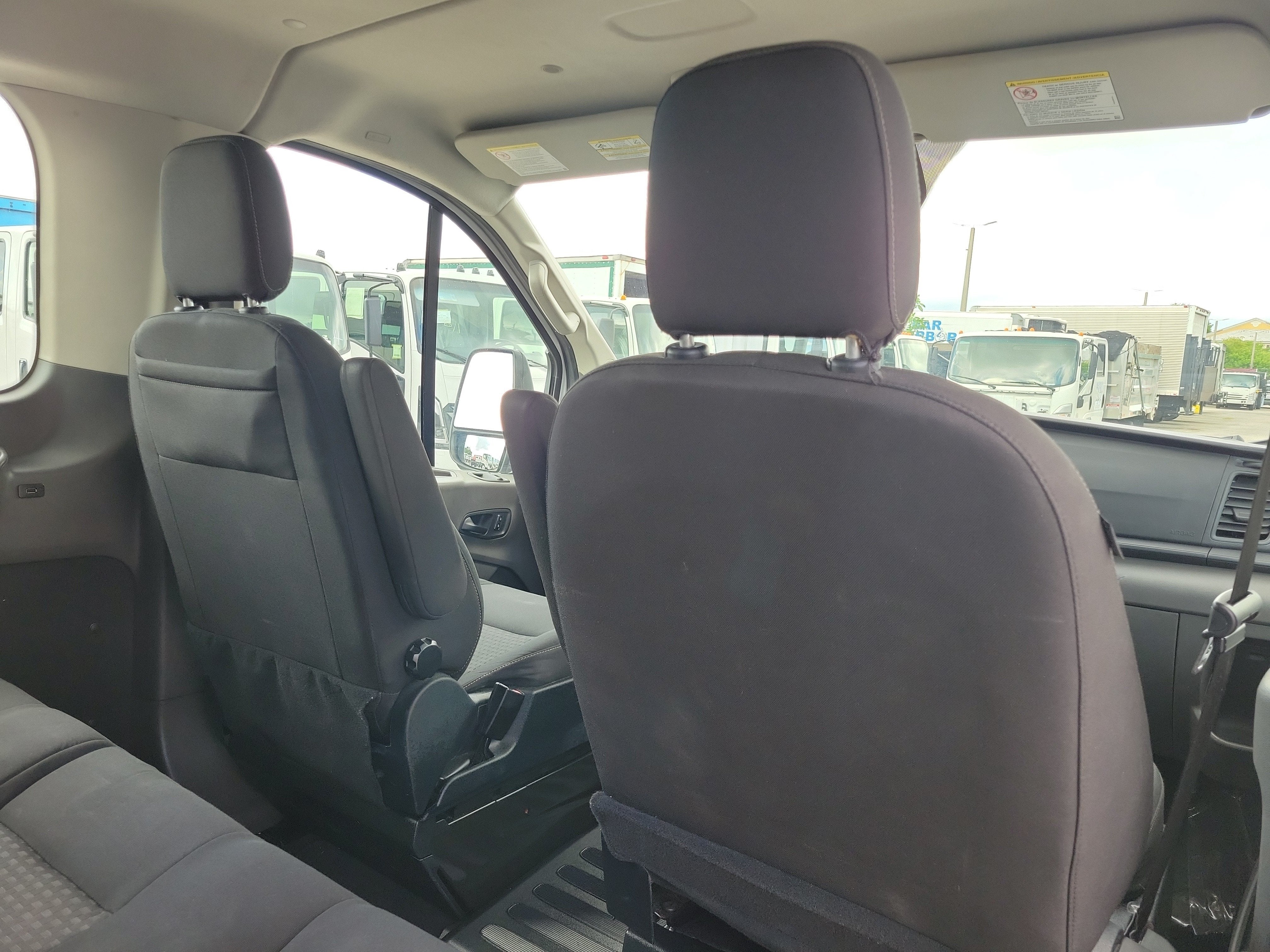 2022 Ford Transit Passenger Wagon XL