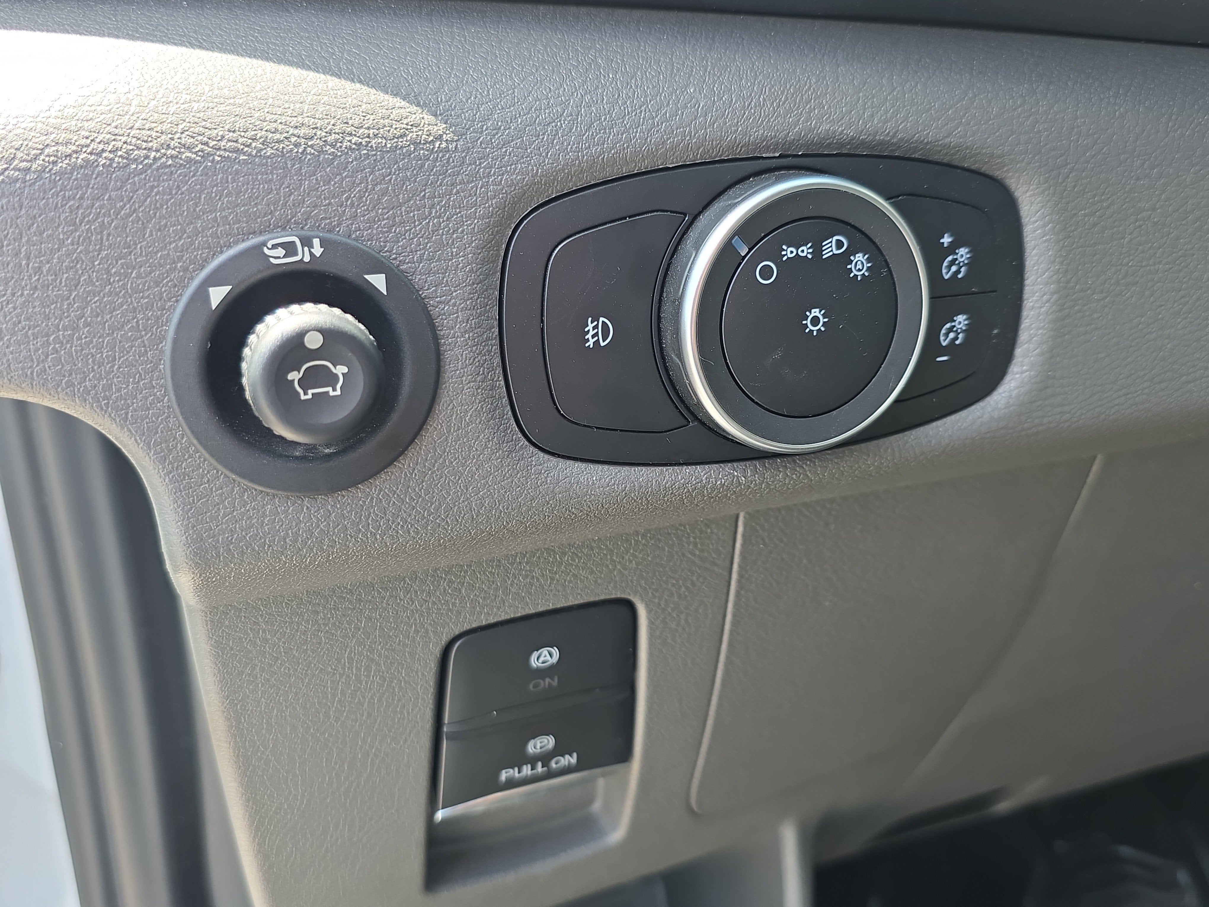 2023 Ford Transit Passenger Wagon XL