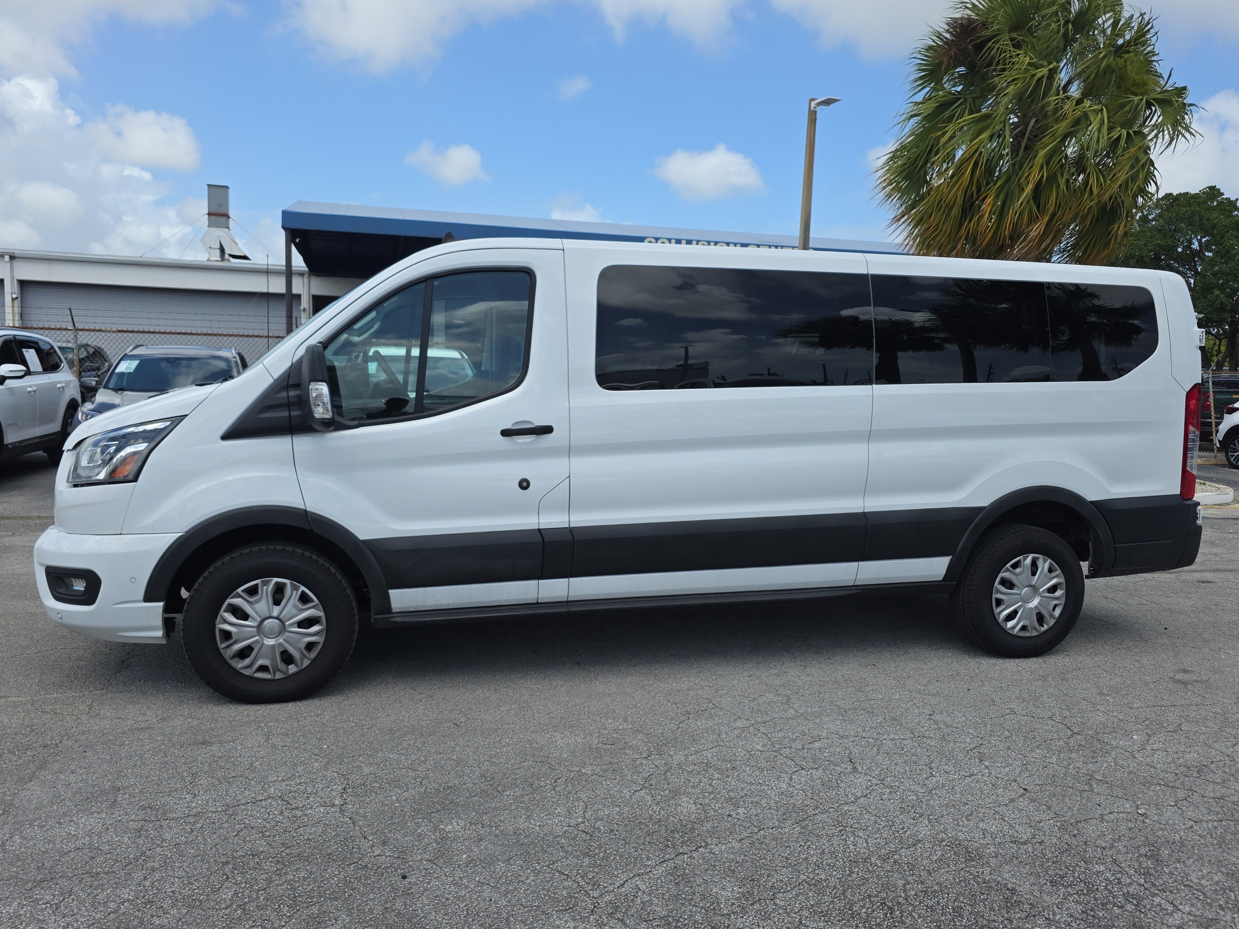 2023 Ford Transit Passenger Wagon XL