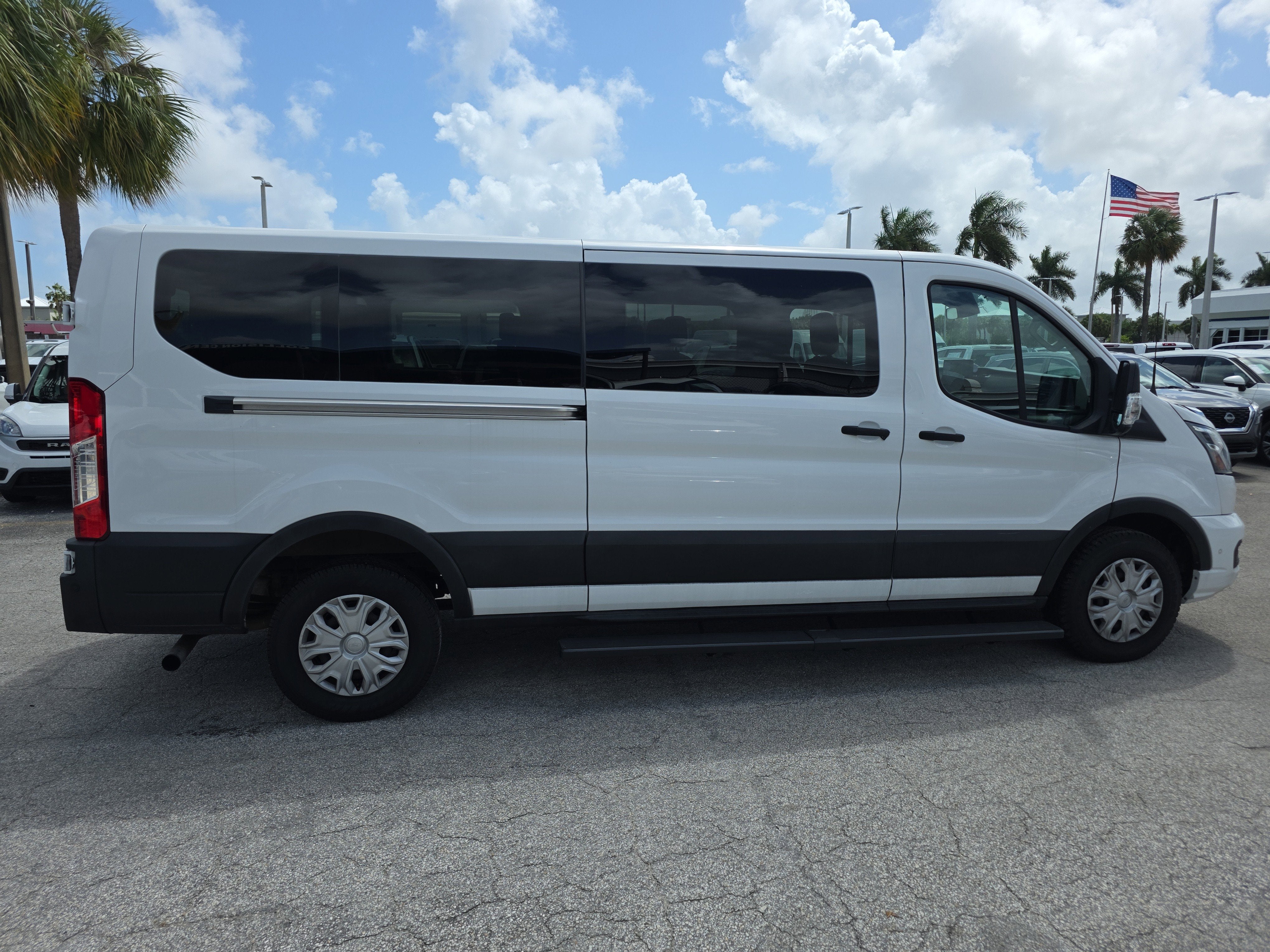 2023 Ford Transit Passenger Wagon XL