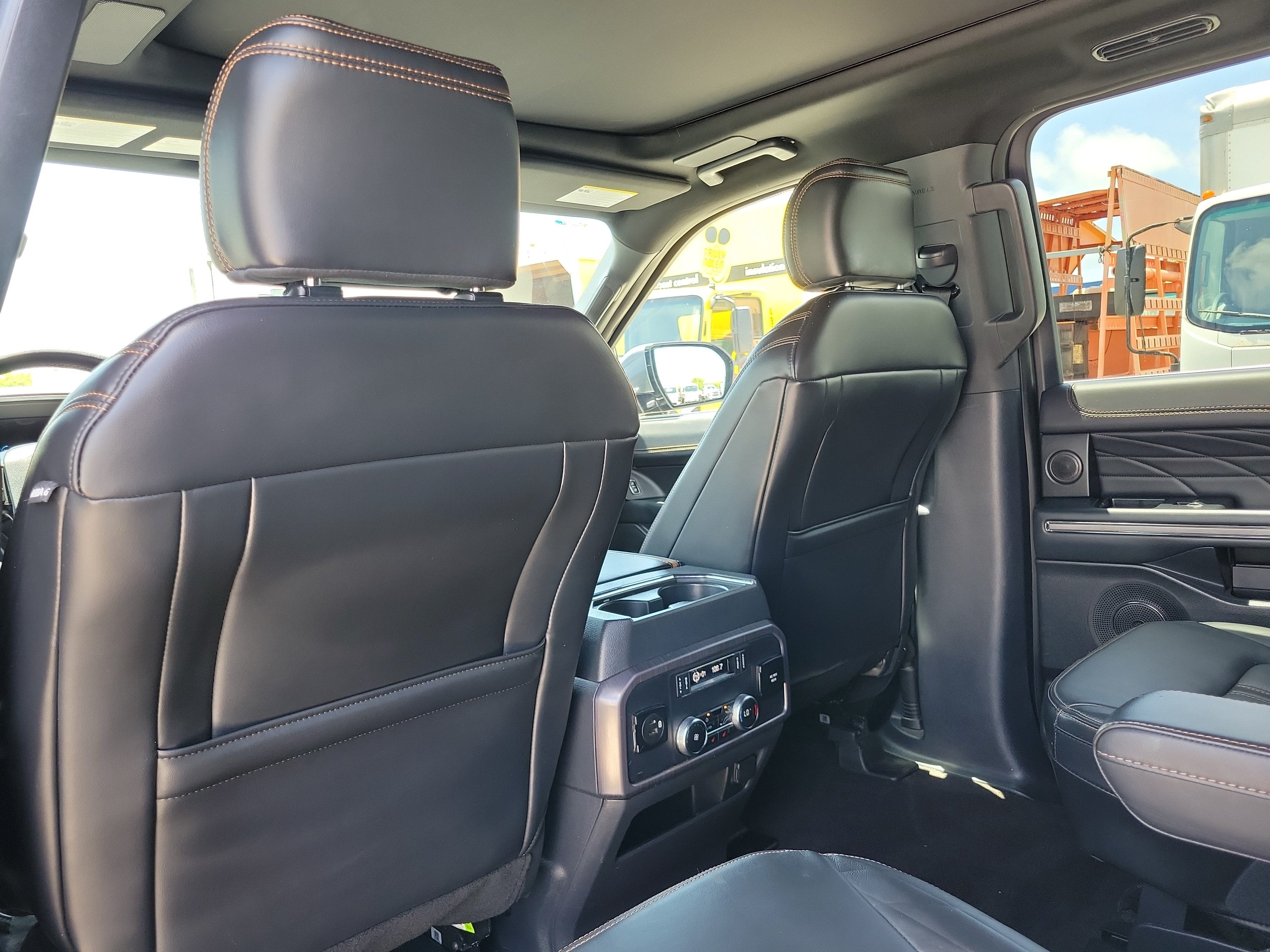 2023 Ford Expedition Platinum