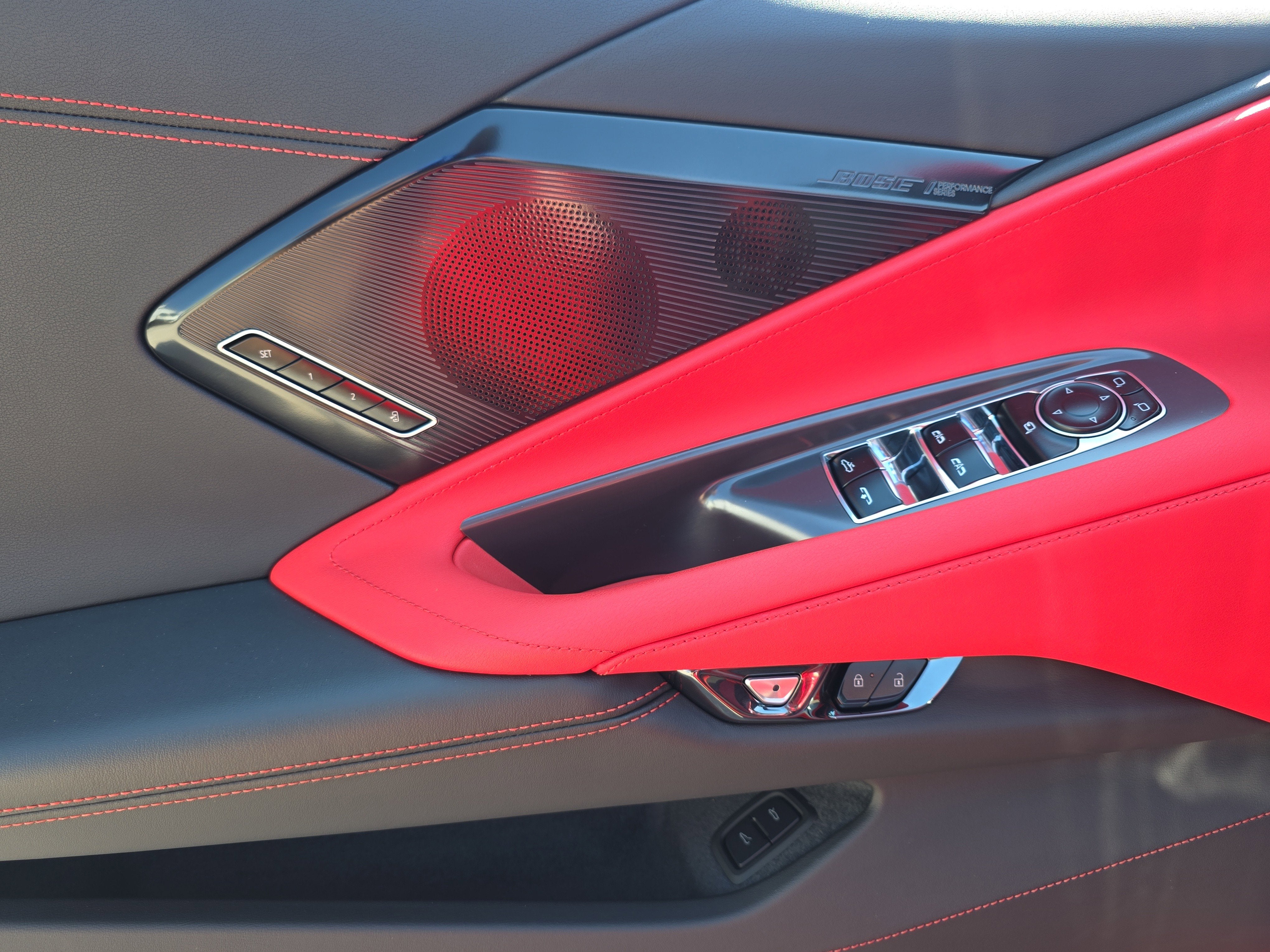 2025 Chevrolet Corvette E-Ray 2LZ