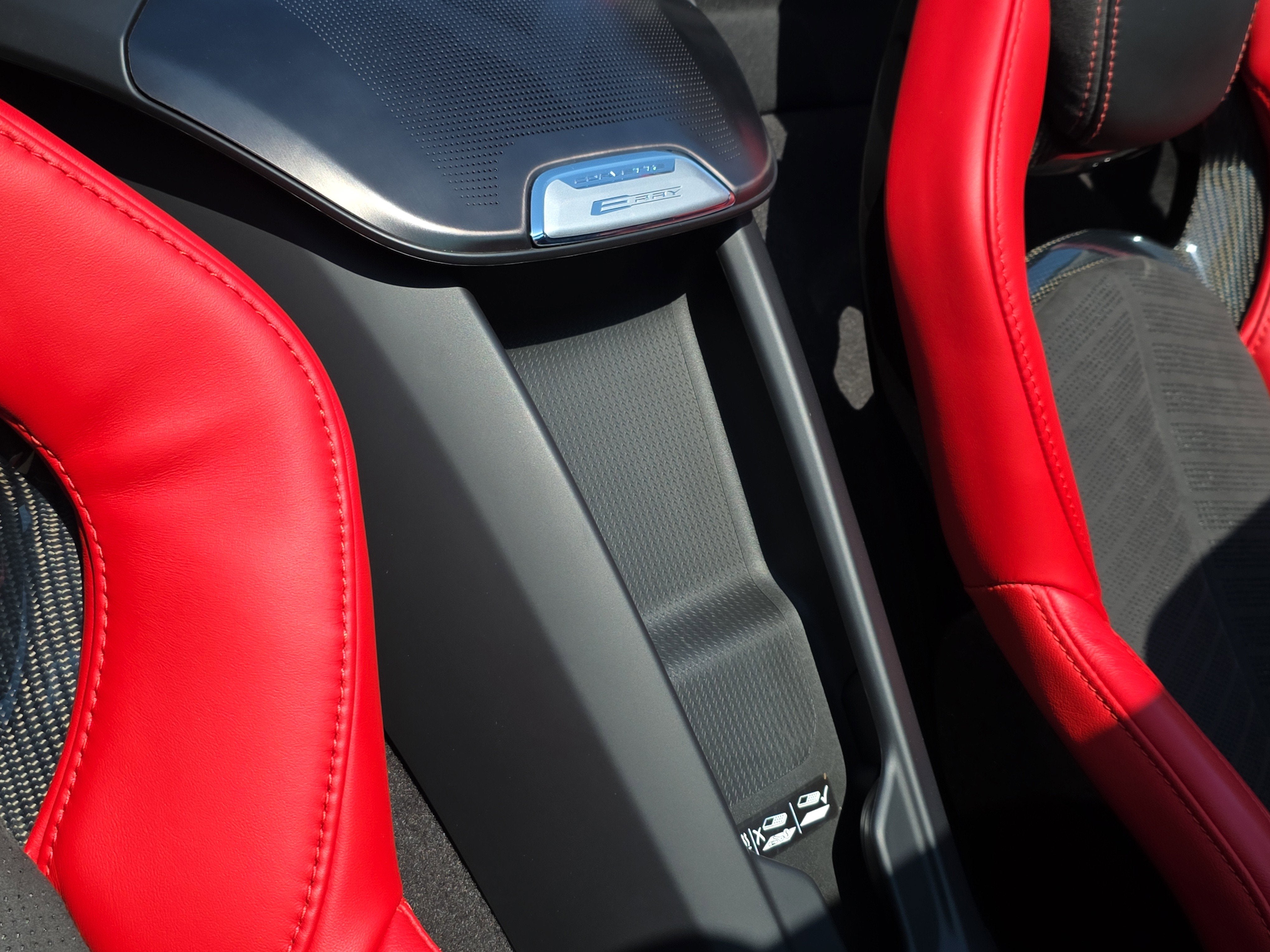 2025 Chevrolet Corvette E-Ray 2LZ