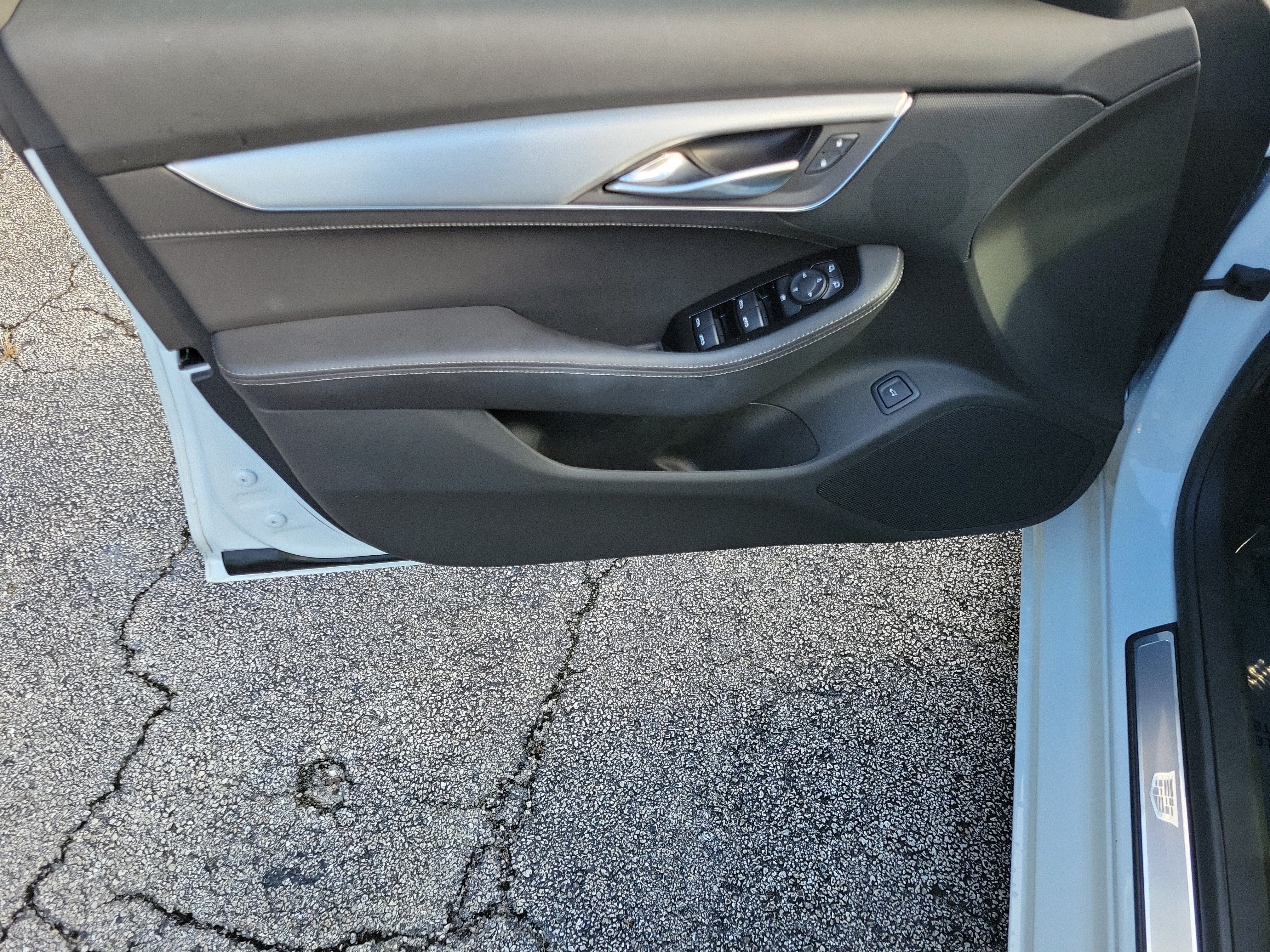 2023 Cadillac CT5 Luxury