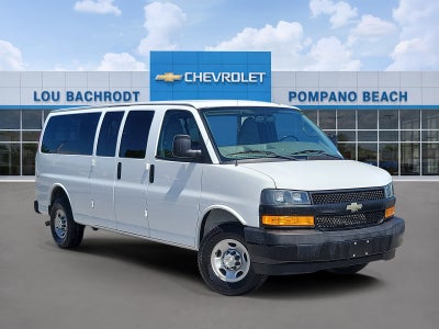 2023 Chevrolet Express Passenger 3500 1LS
