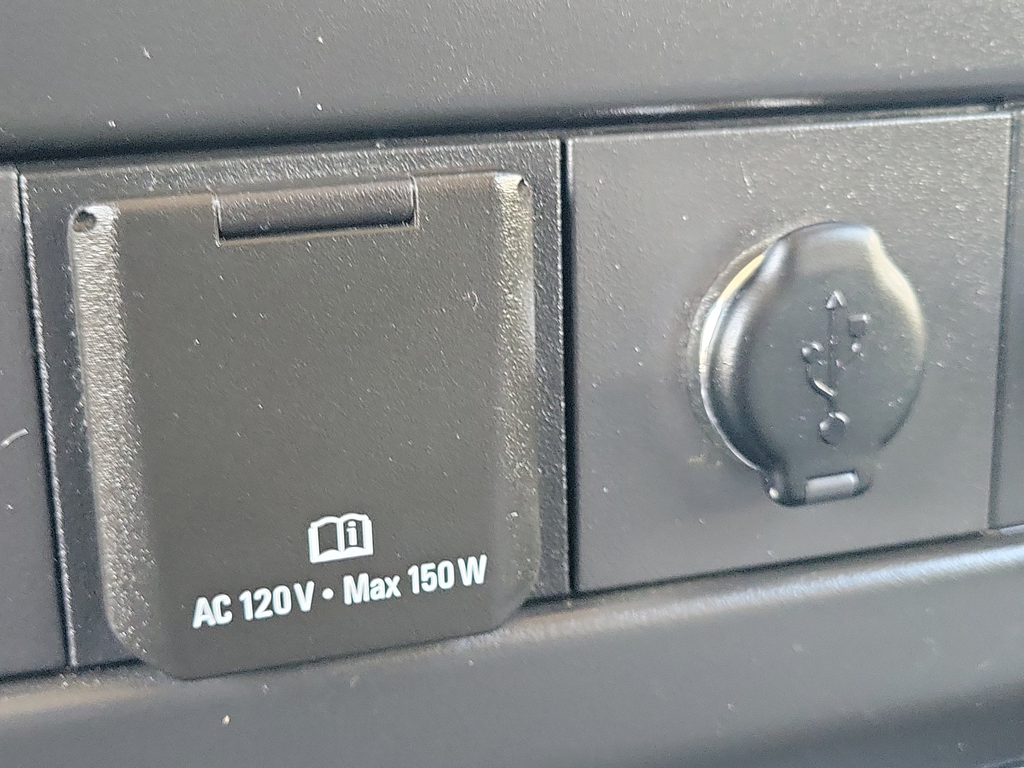 2018 Chevrolet Express Passenger 3500 LT