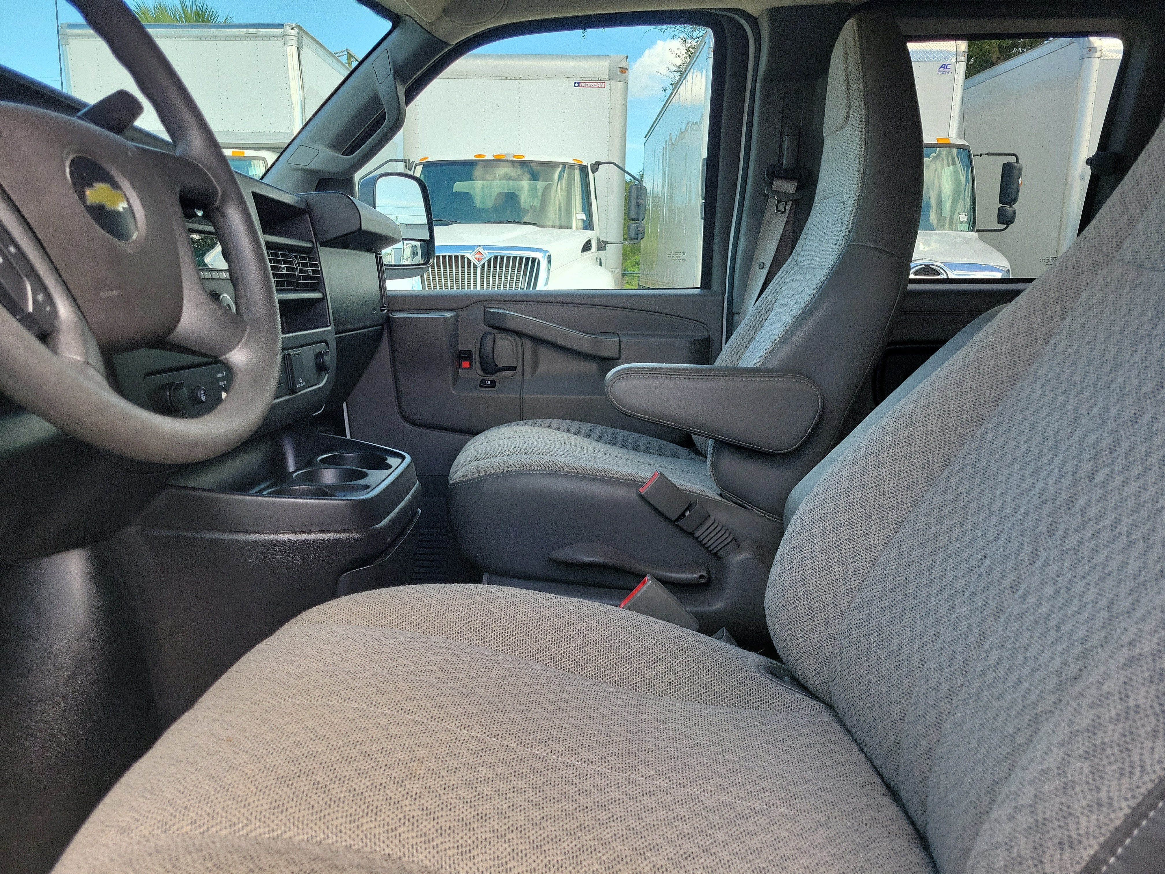 2019 Chevrolet Express Passenger 3500 LT