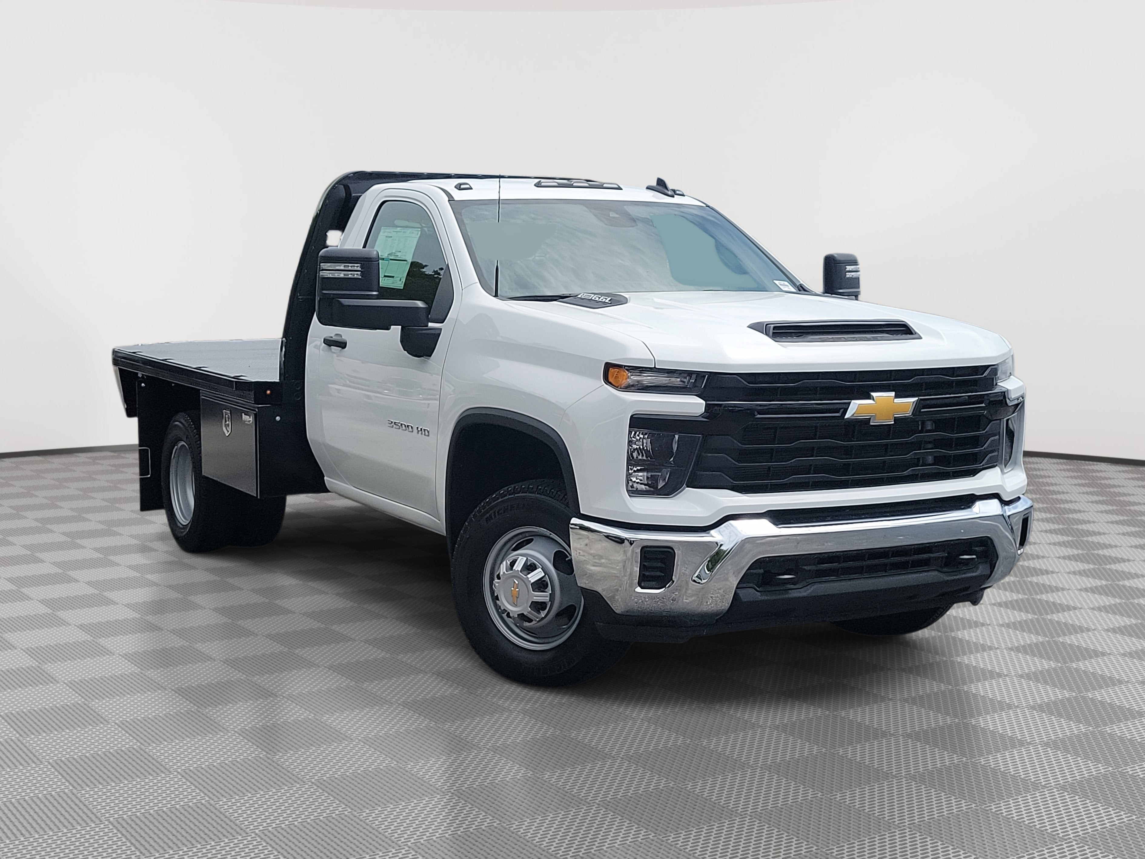 2025 Chevrolet Silverado 3500 HD Chassis Cab Work Truck