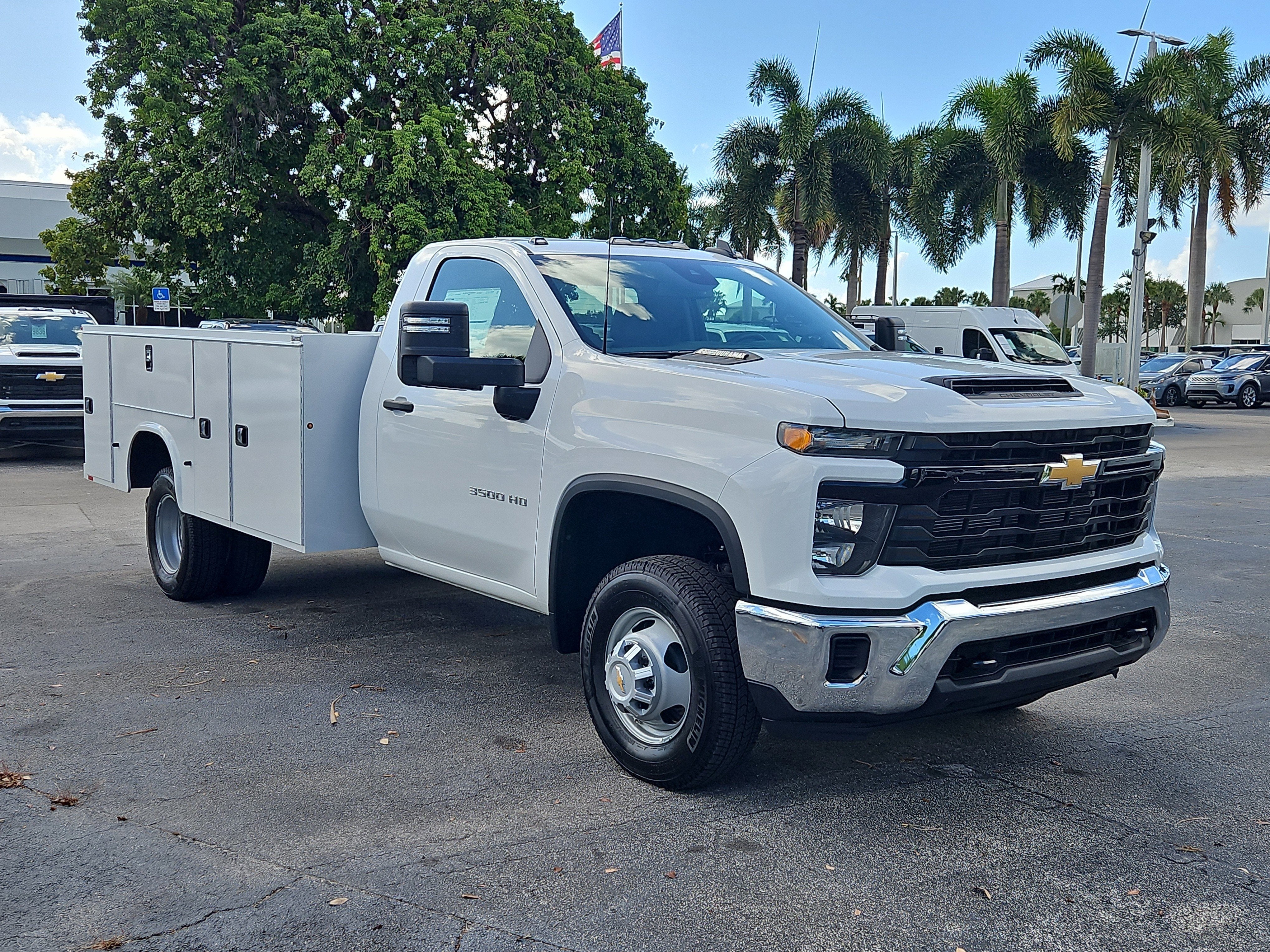 2025 Chevrolet Silverado 3500 HD Chassis Cab Work Truck