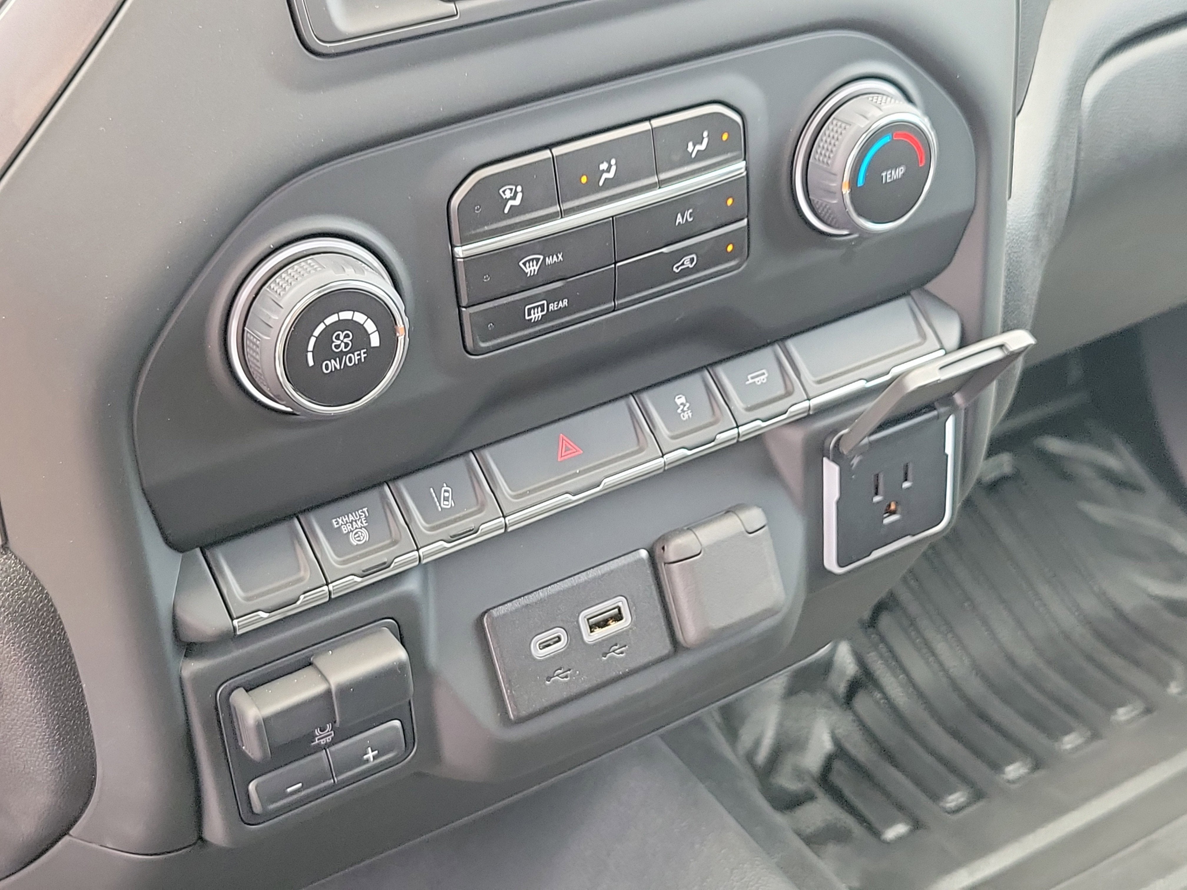 2024 Chevrolet Silverado 3500 HD Chassis Cab Work Truck