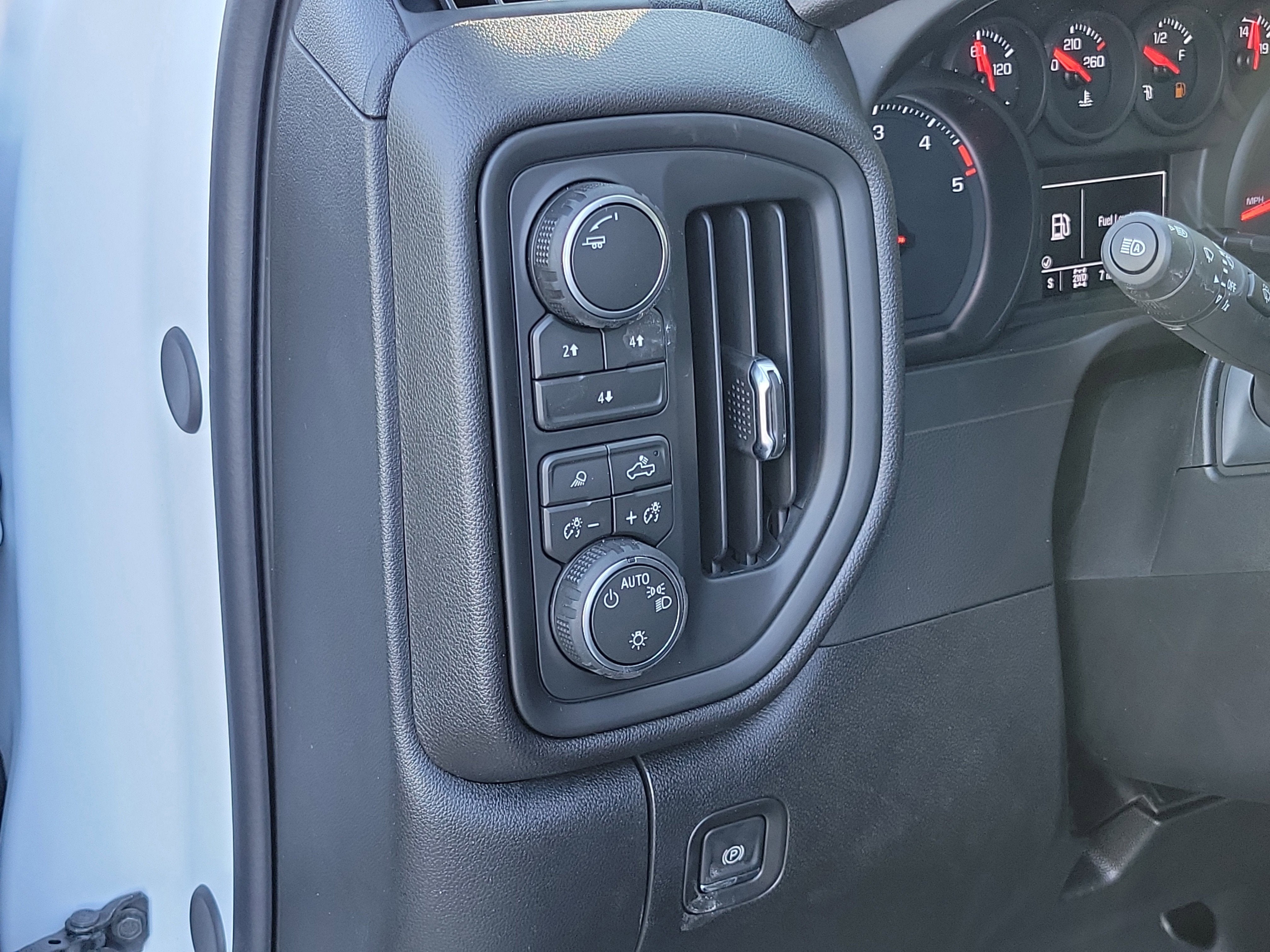 2026 Chevrolet Silverado 3500 HD WT DRW