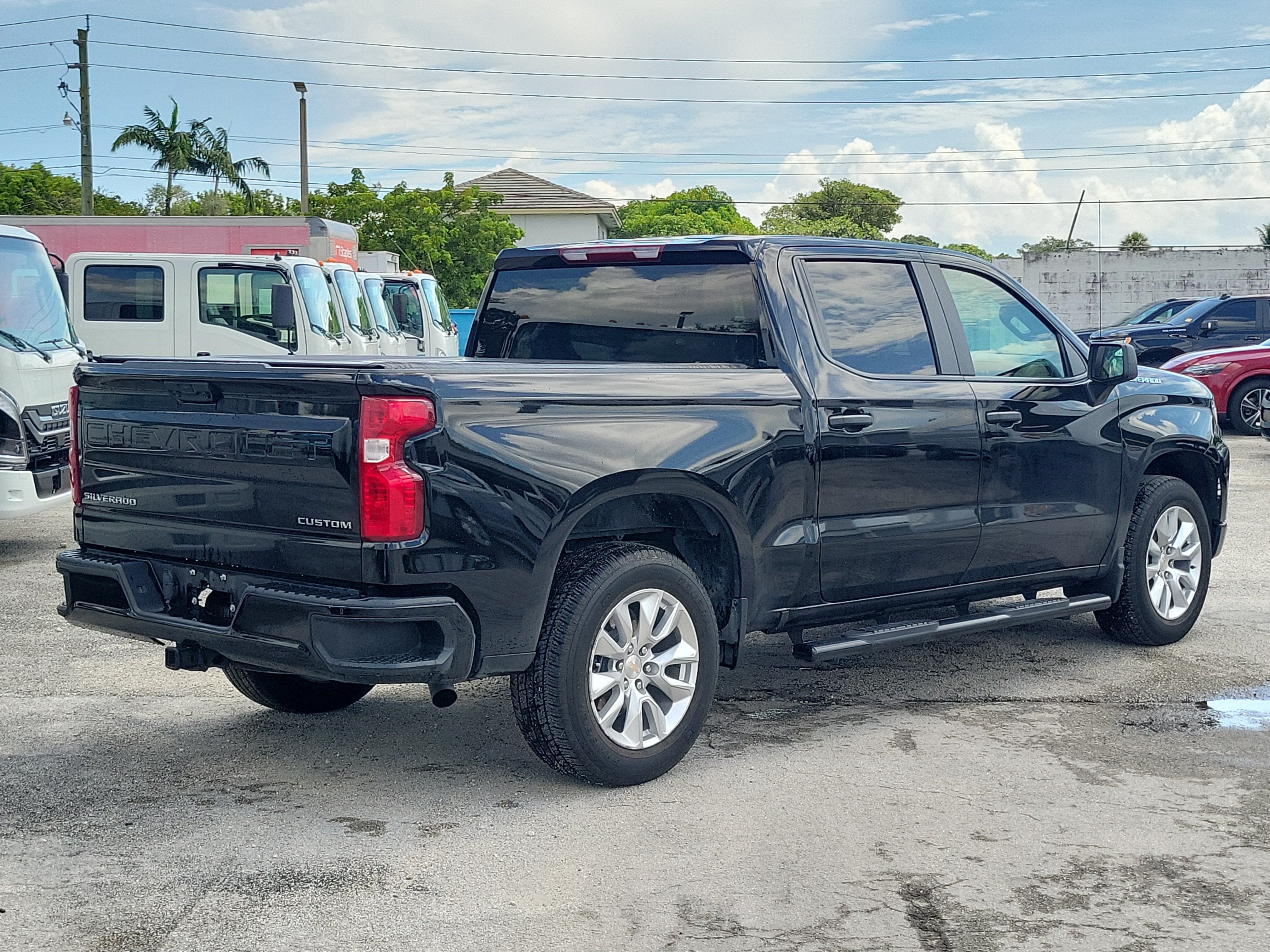2025 Chevrolet Silverado 1500 Custom