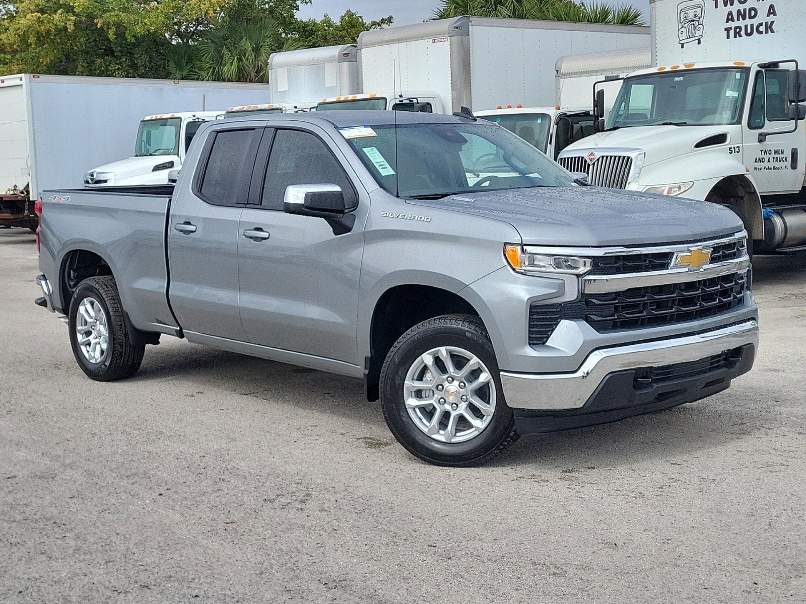 2025 Chevrolet Silverado 1500 LT (2FL)