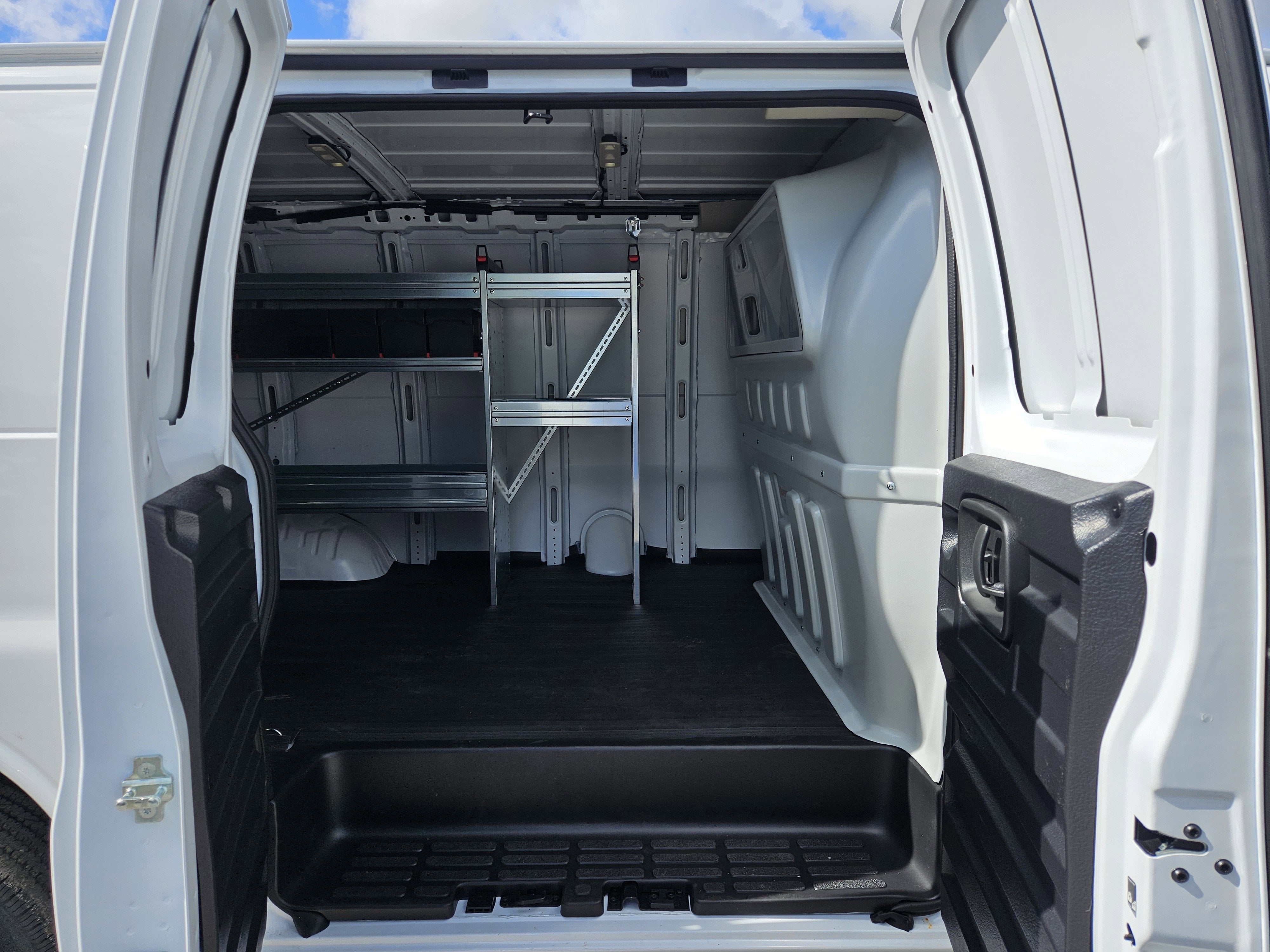 2025 Chevrolet Express Cargo 2500 WT