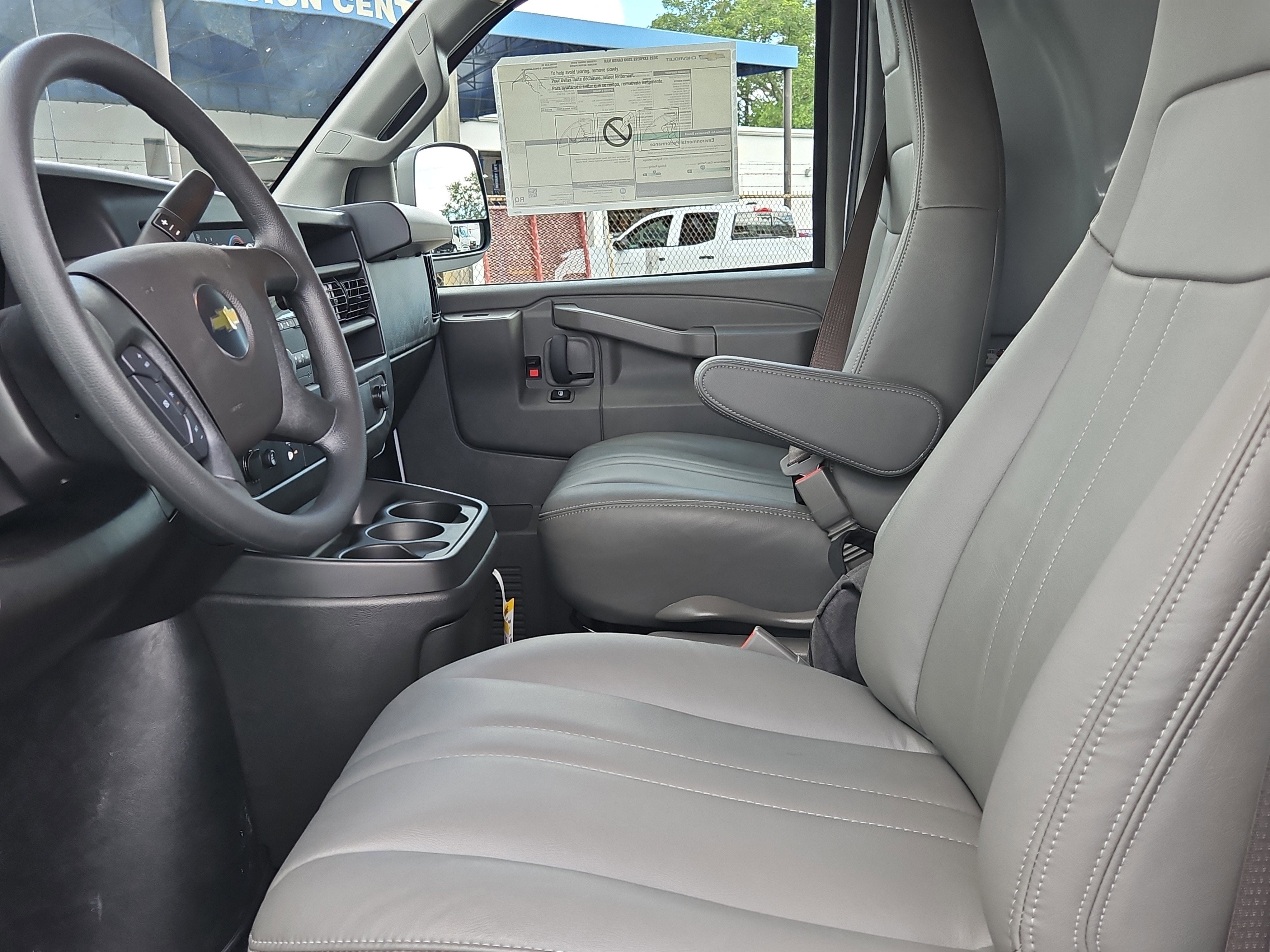 2025 Chevrolet Express Cargo 2500 WT