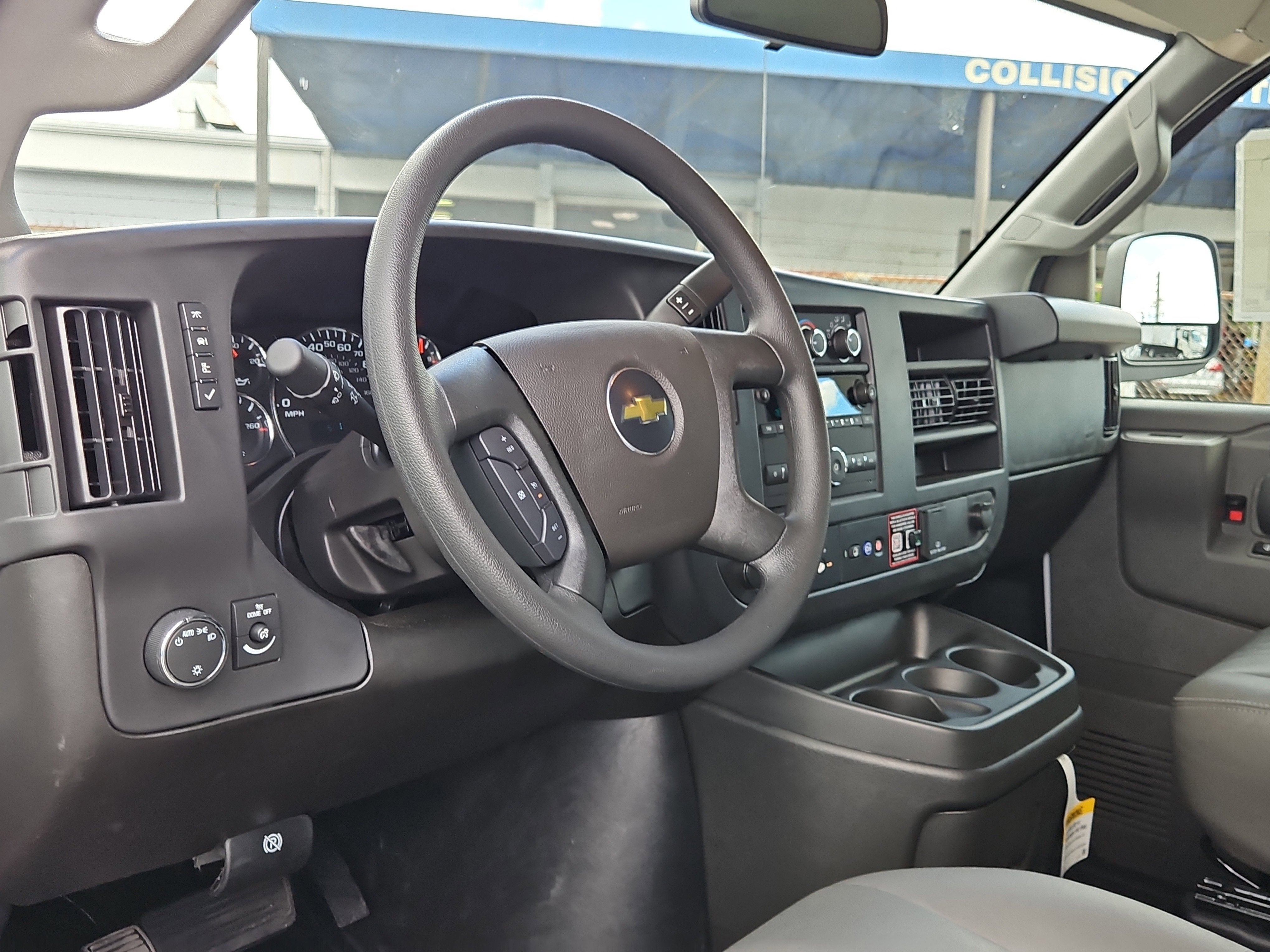 2025 Chevrolet Express Cargo 2500 WT