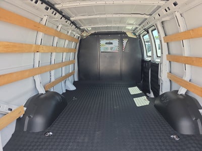 2024 Chevrolet Express Cargo 2500 WT