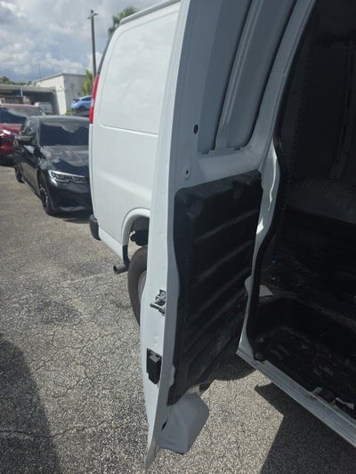 2025 Chevrolet Express Cargo WT