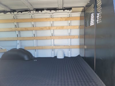 2024 Chevrolet Express Cargo 2500 WT