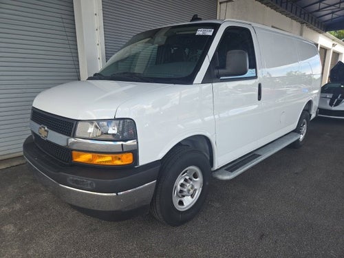 2025 Chevrolet Express Cargo WT