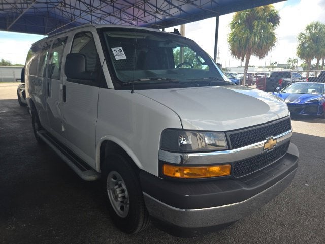 2025 Chevrolet Express Cargo WT