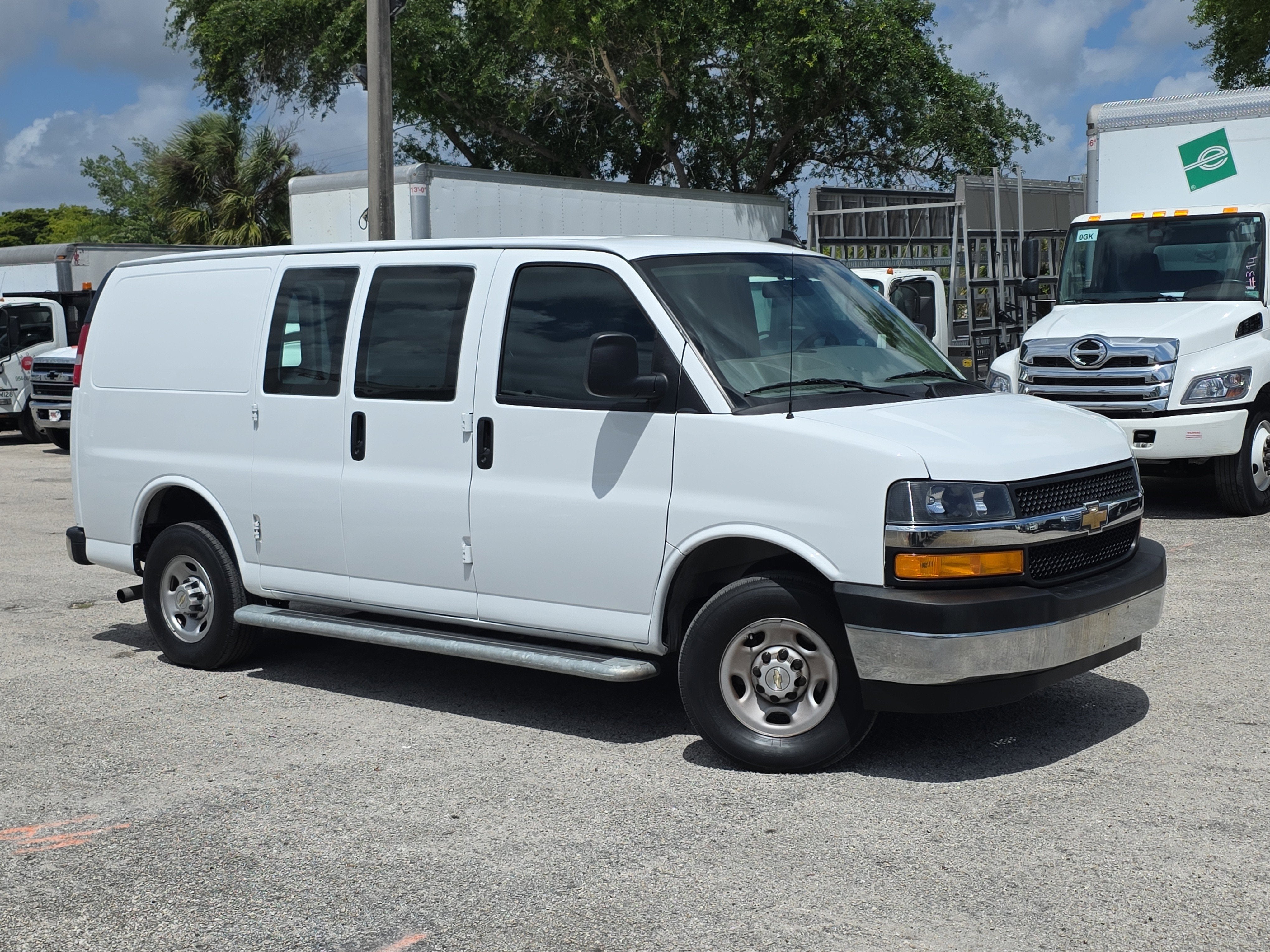 2024 Chevrolet Express Cargo 2500 WT