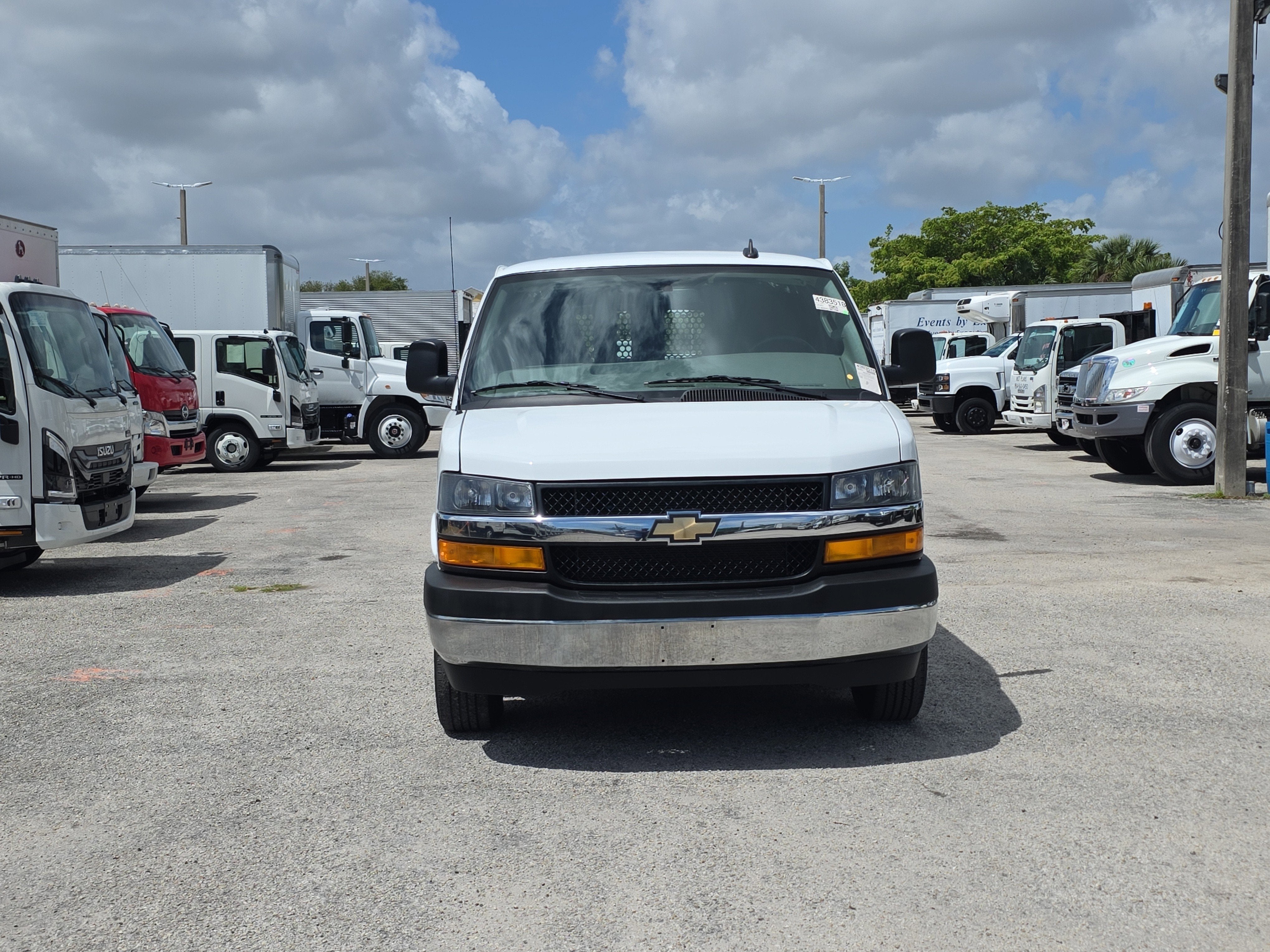 2024 Chevrolet Express Cargo 2500 WT